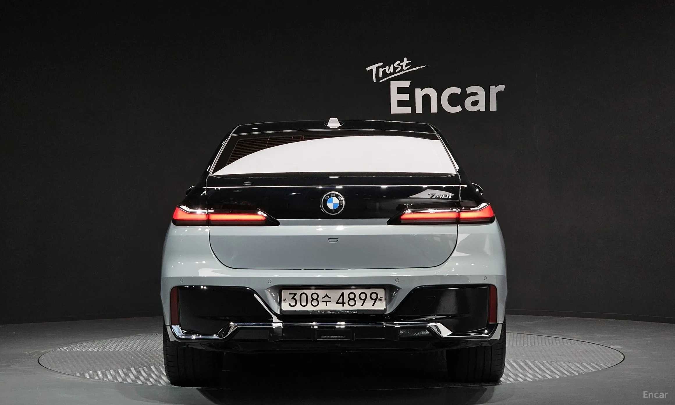 BMW 7 Series (G70) превью 3