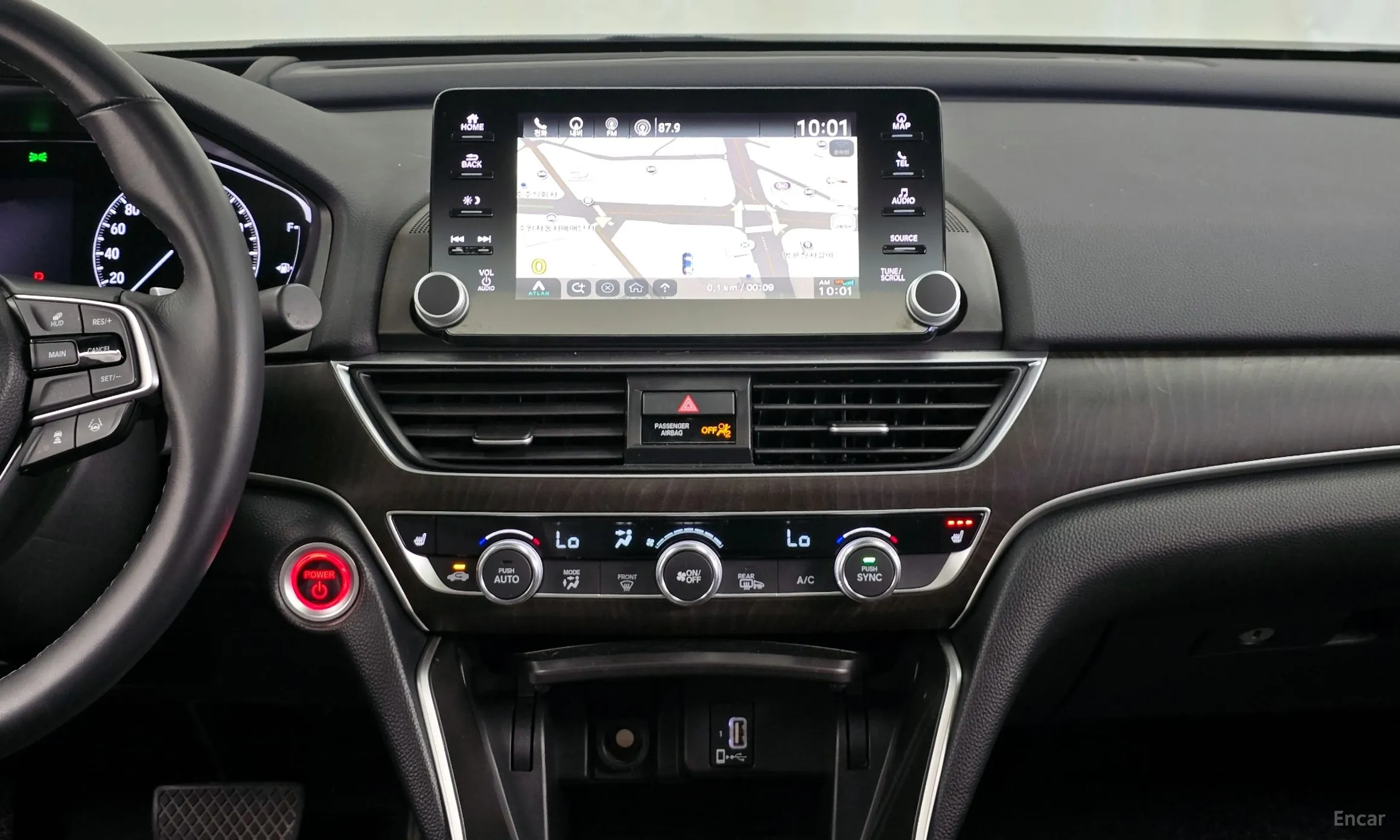 Honda Accord 10th Generation превью 14