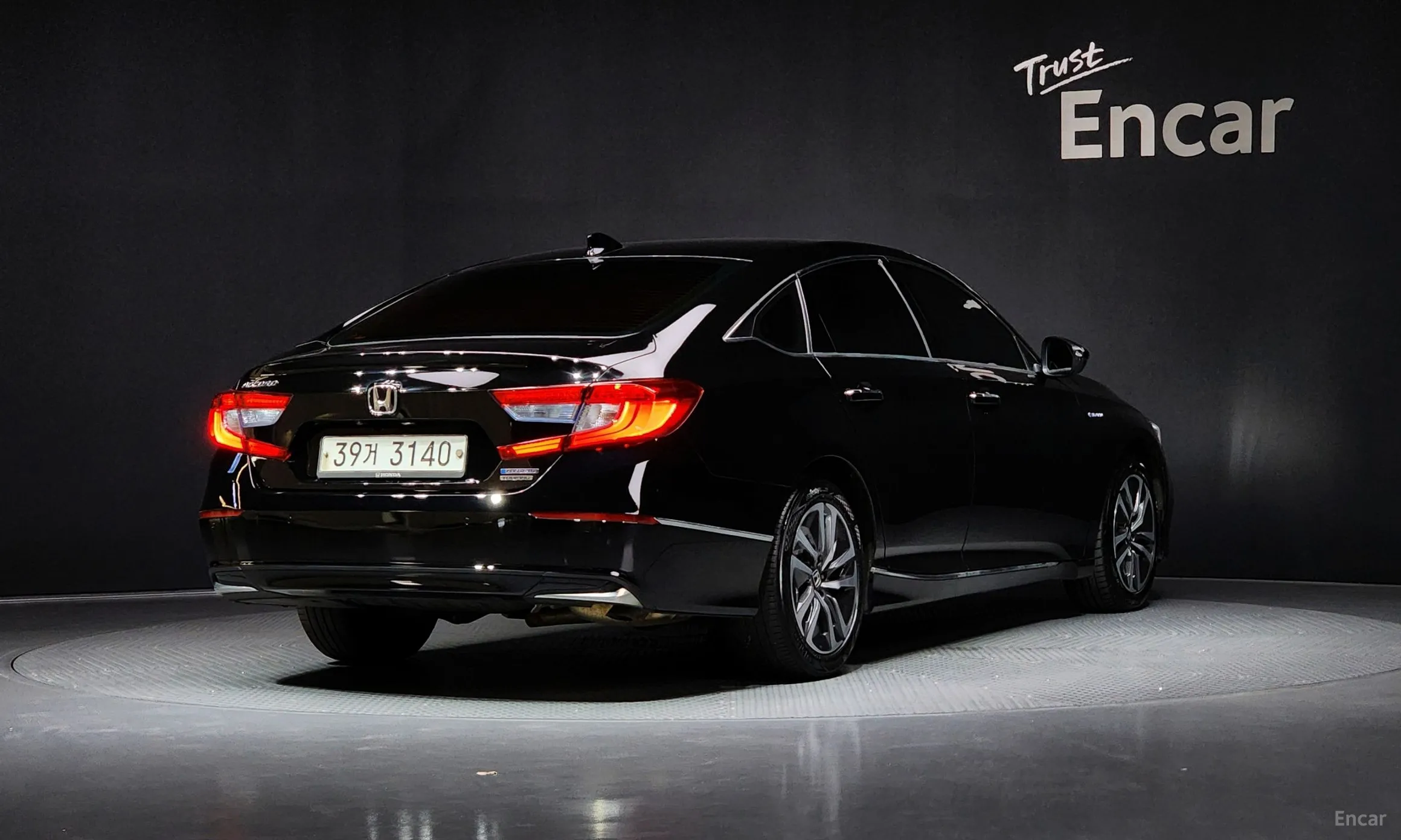 Honda Accord 10th Generation превью 2
