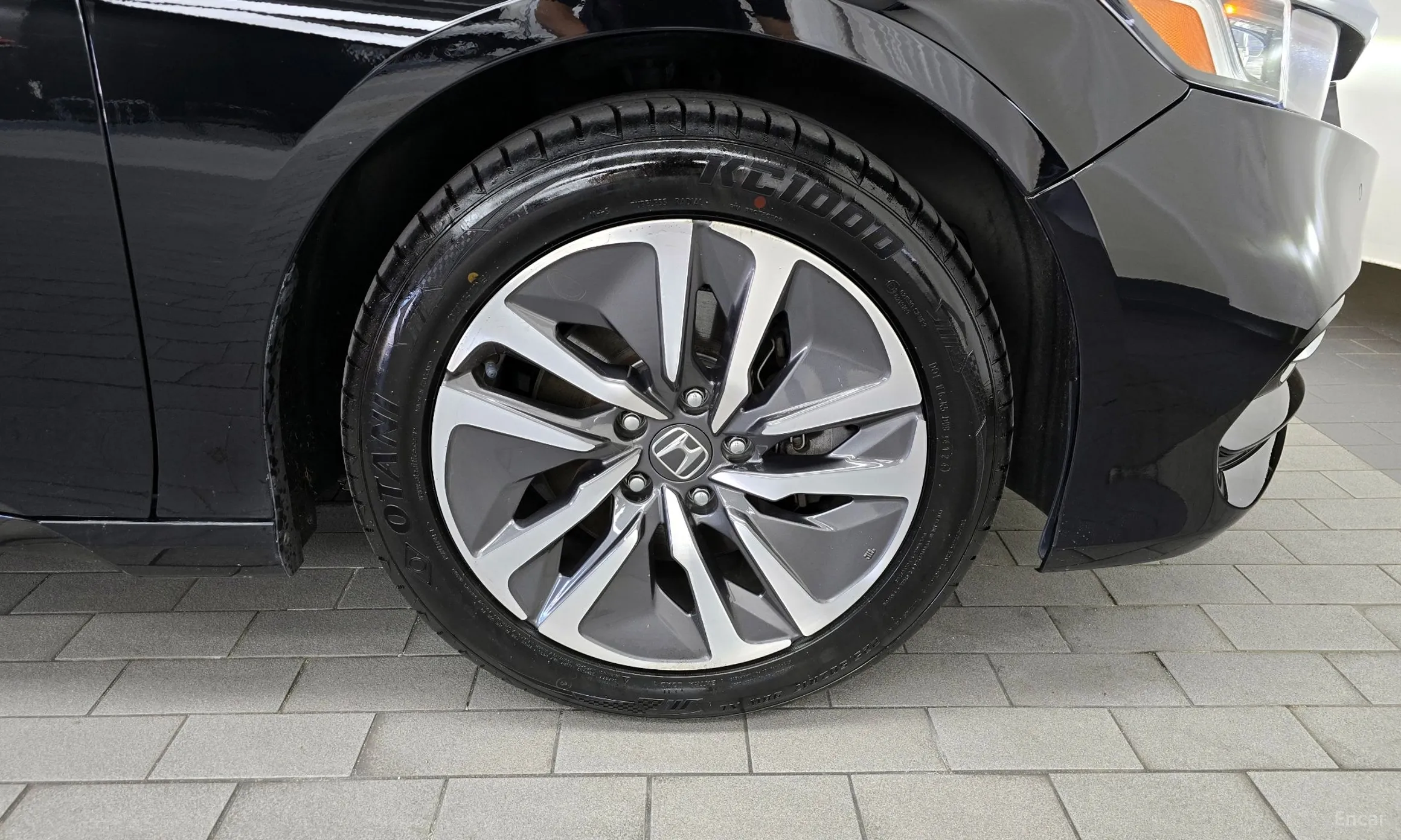 Honda Accord 10th Generation превью 5