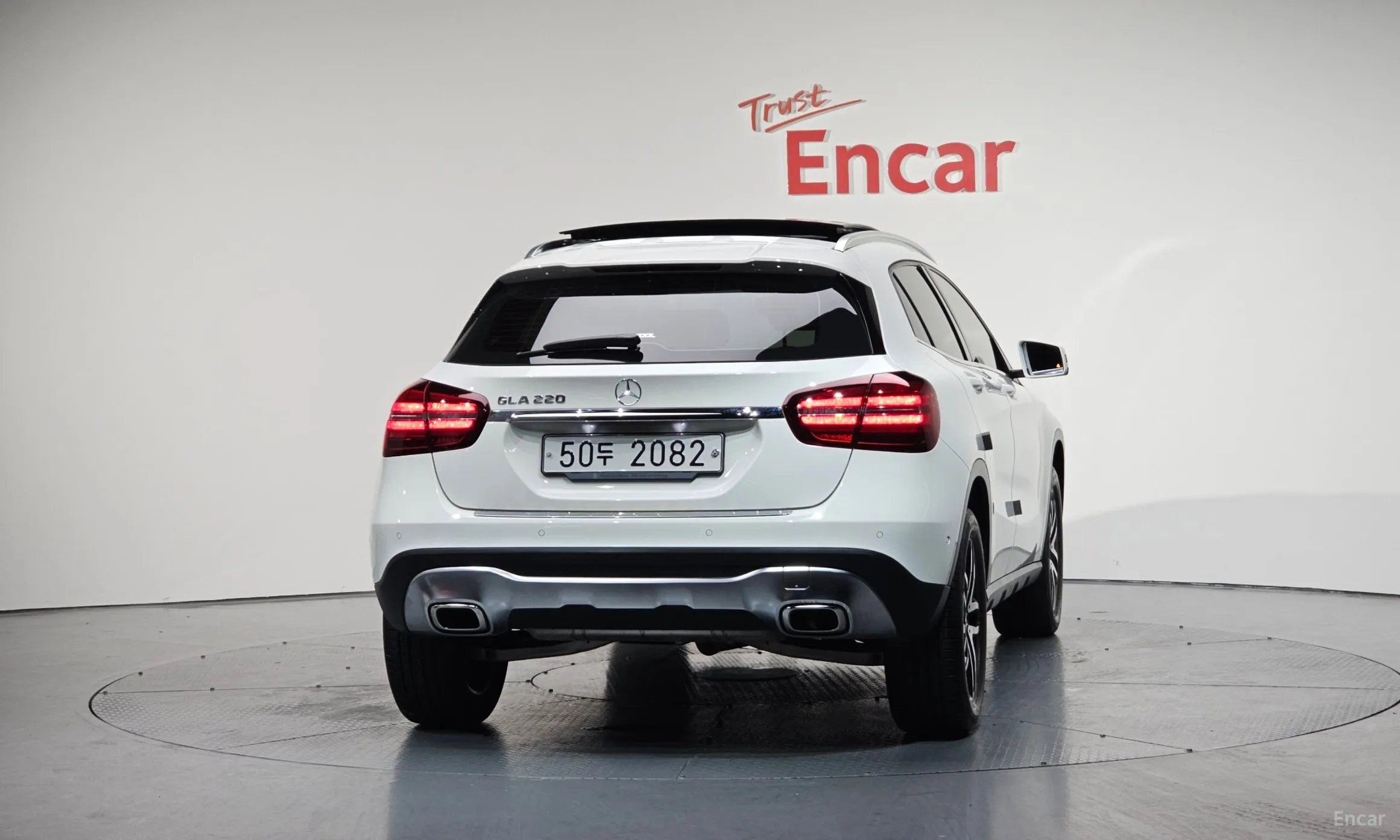 Mercedes Benz GLA-Class X156 превью 3