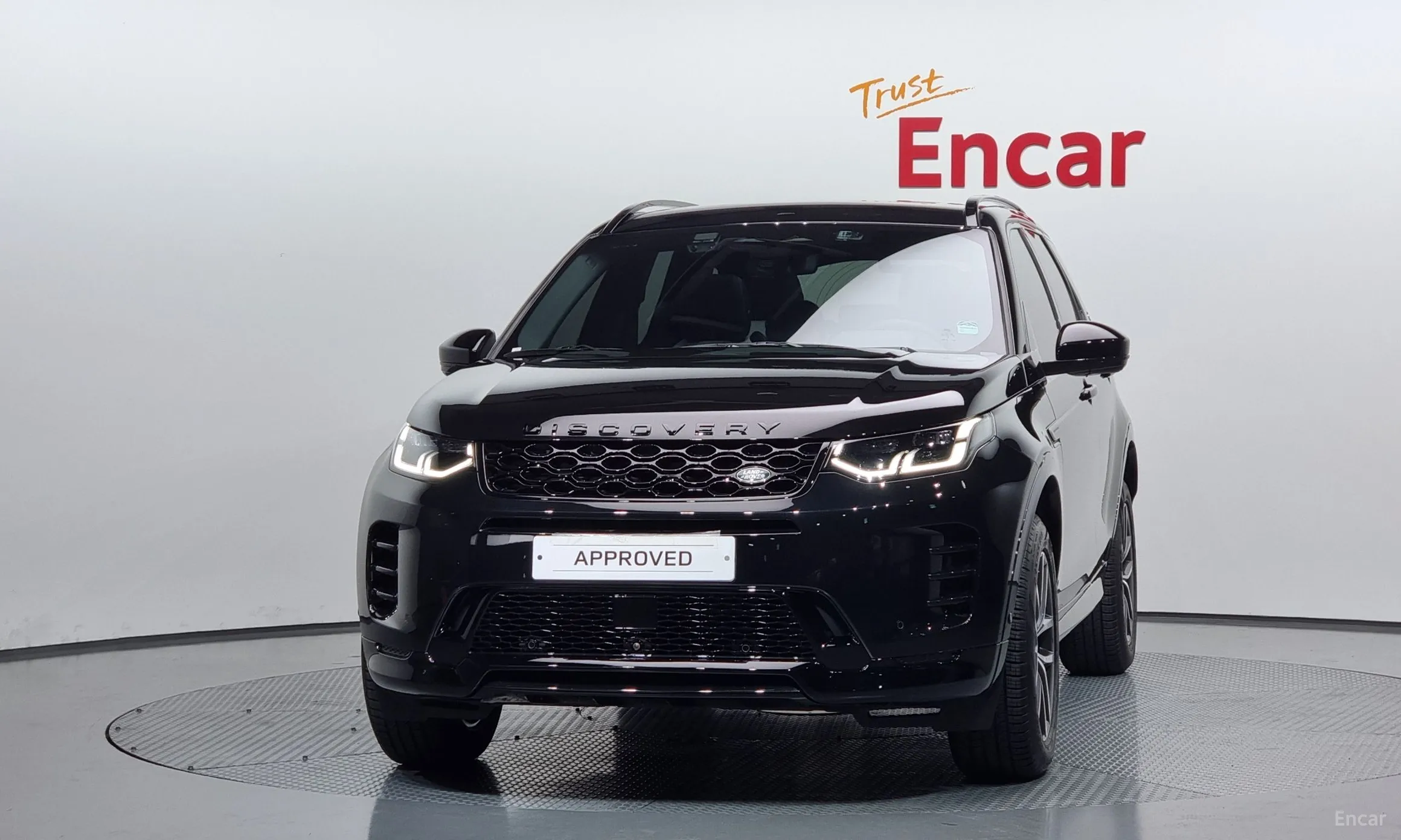 Land Rover Discovery Sports превью 2