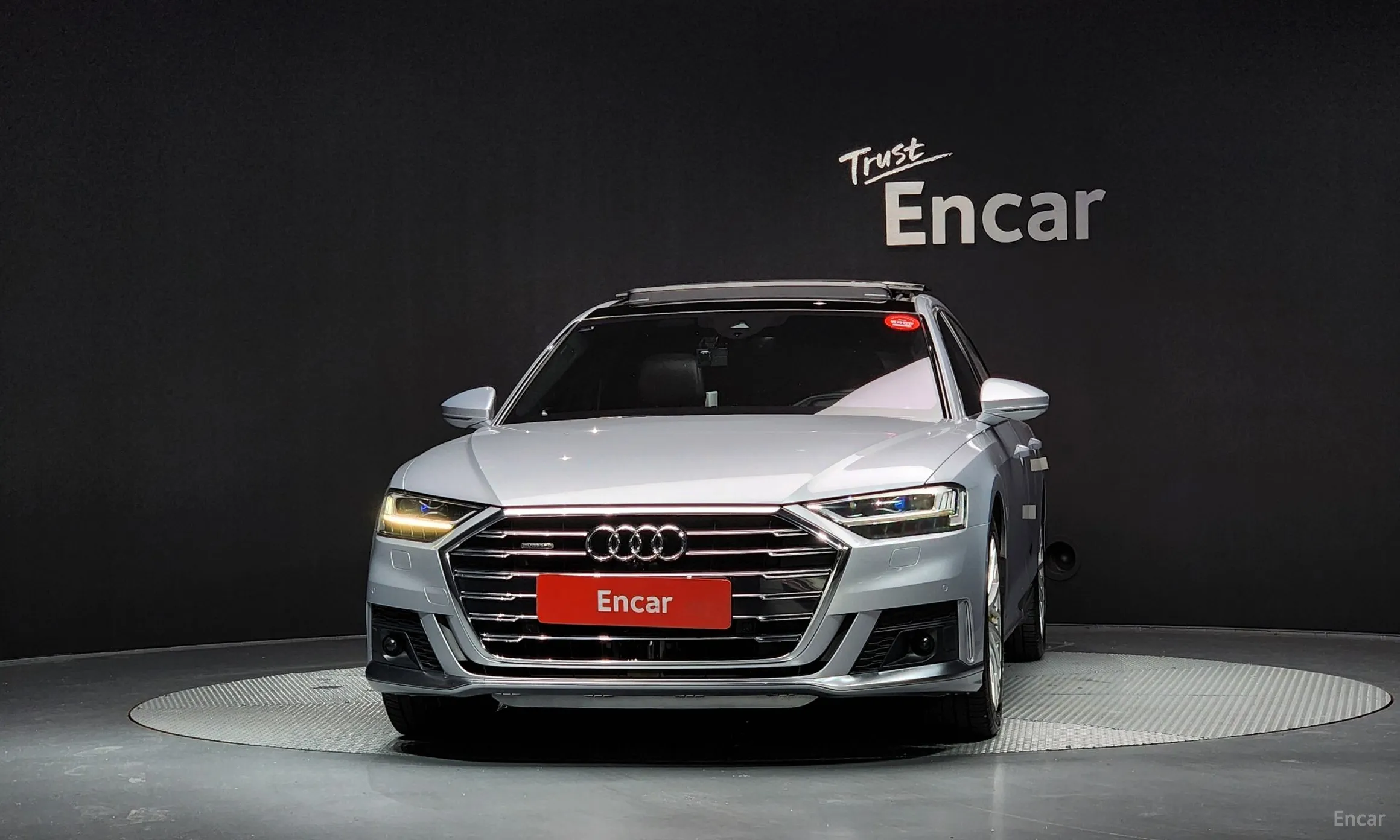 Audi A8 (D5)