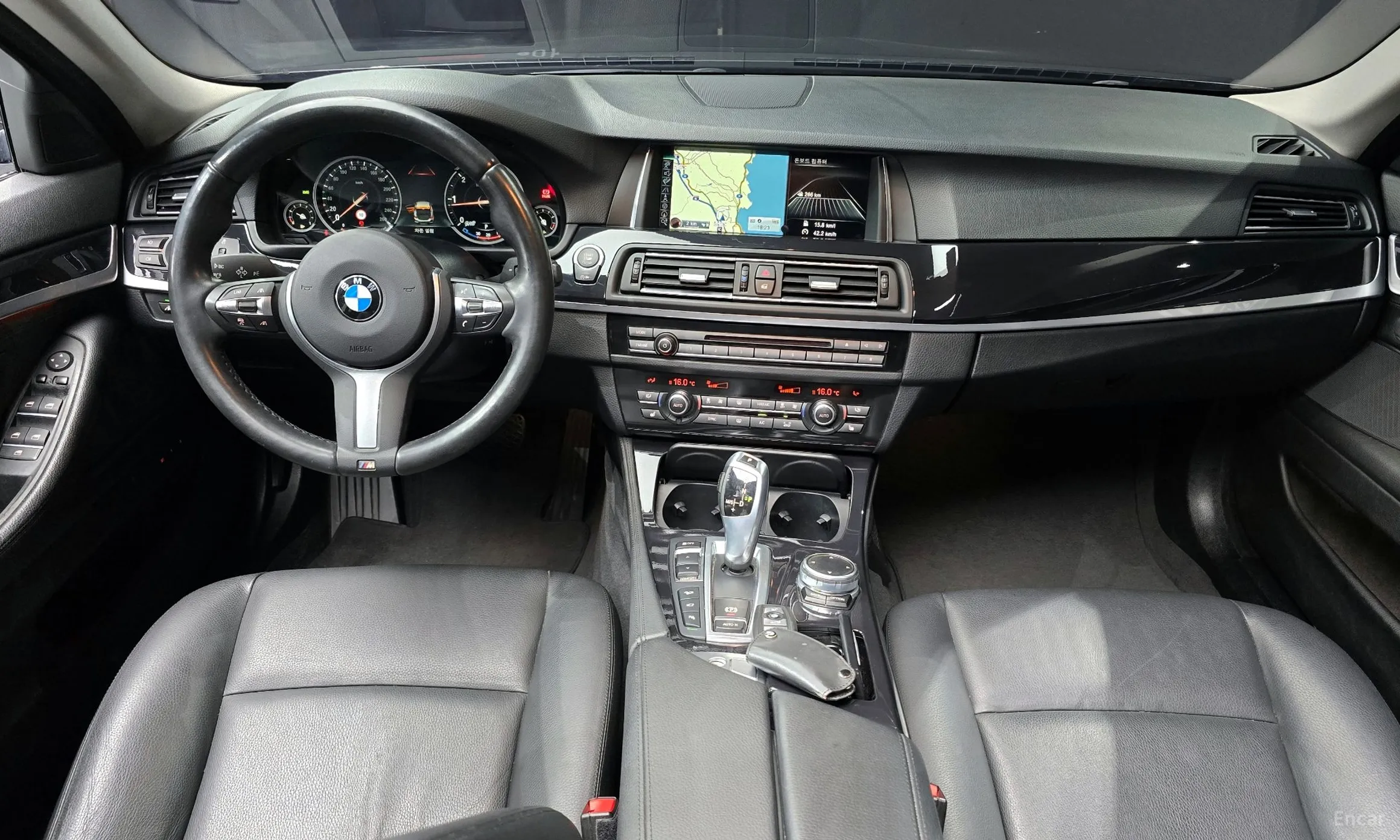 BMW 5 Series (F10) превью 4