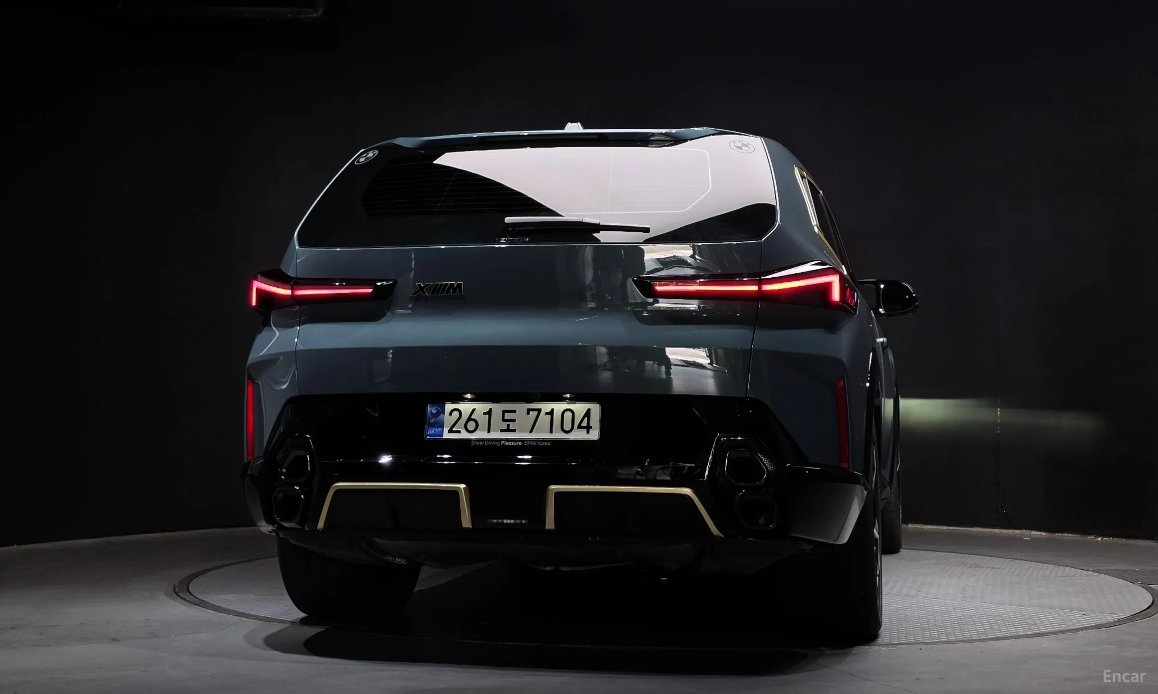 BMW XM (G09) превью 3