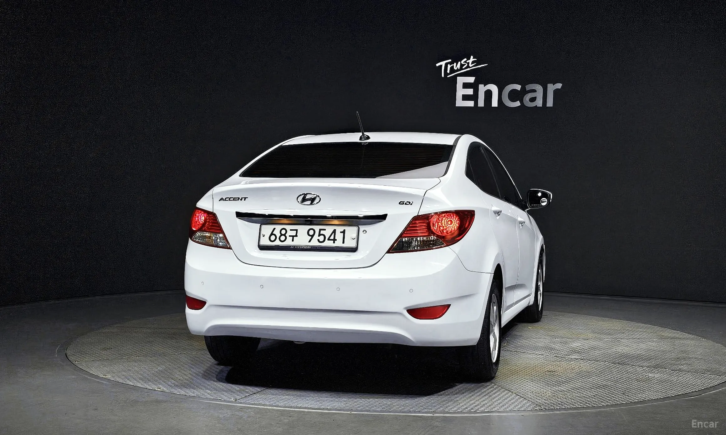 Hyundai Accent (new) превью 3