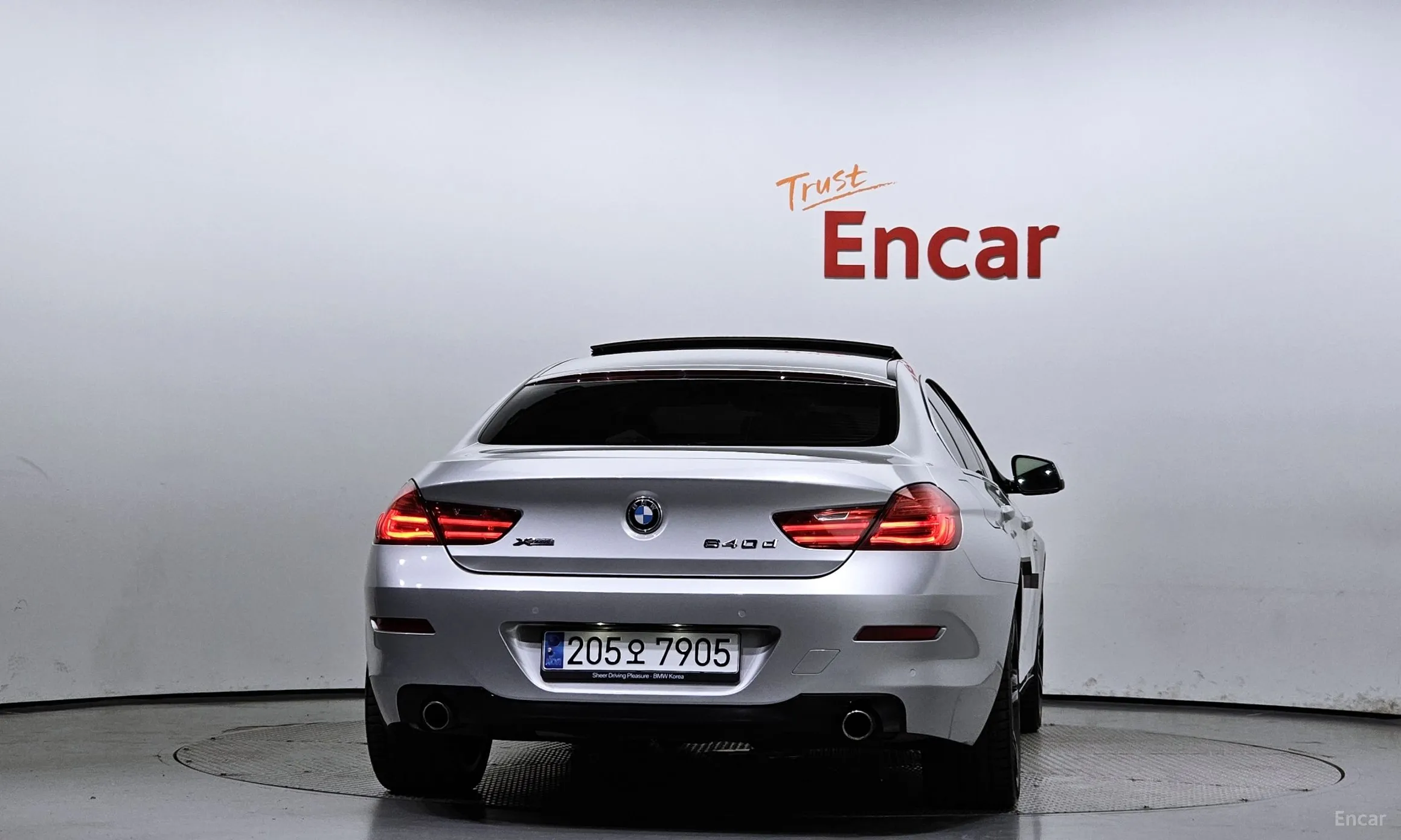 BMW 6 Series (F12) превью 3