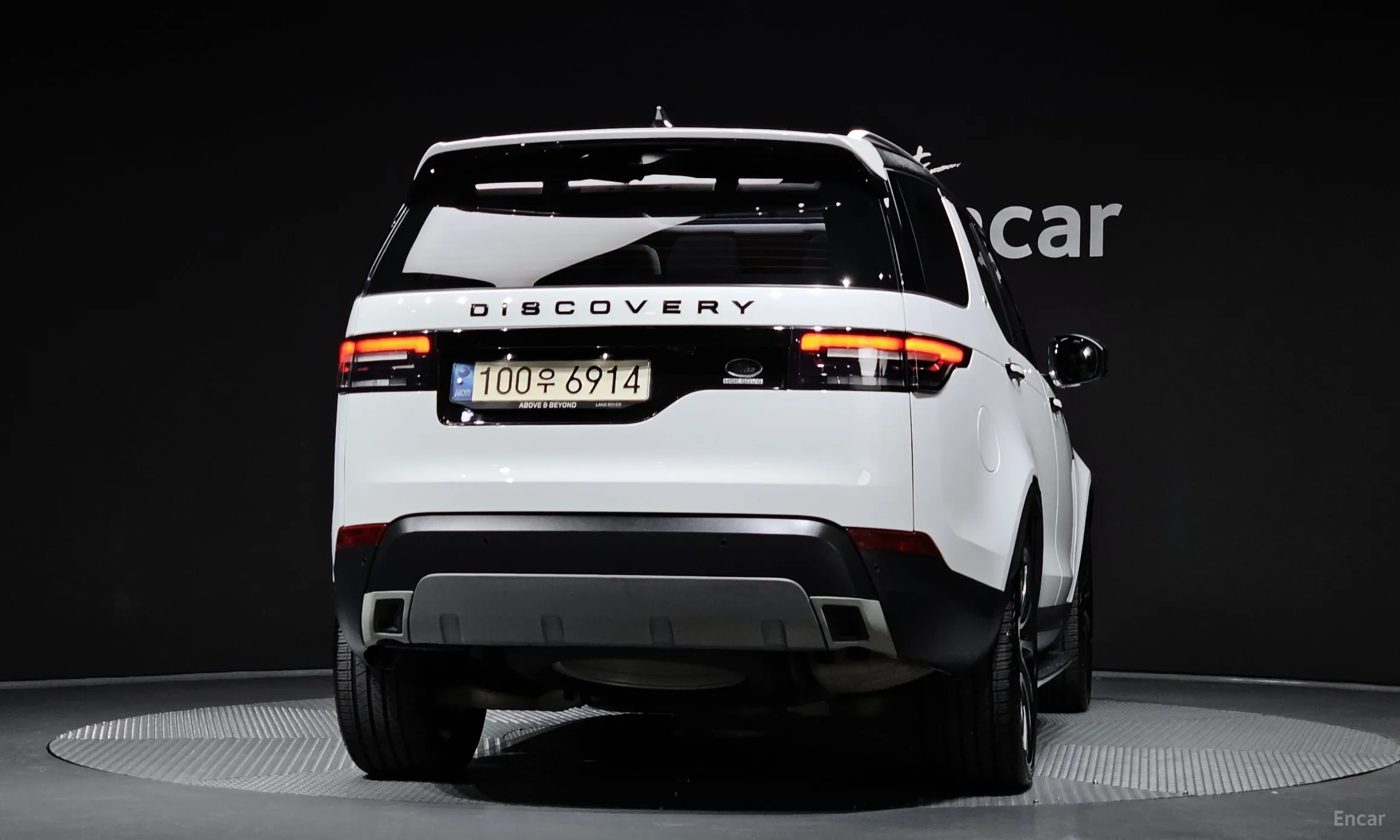 Land Rover Discovery 5 превью 3