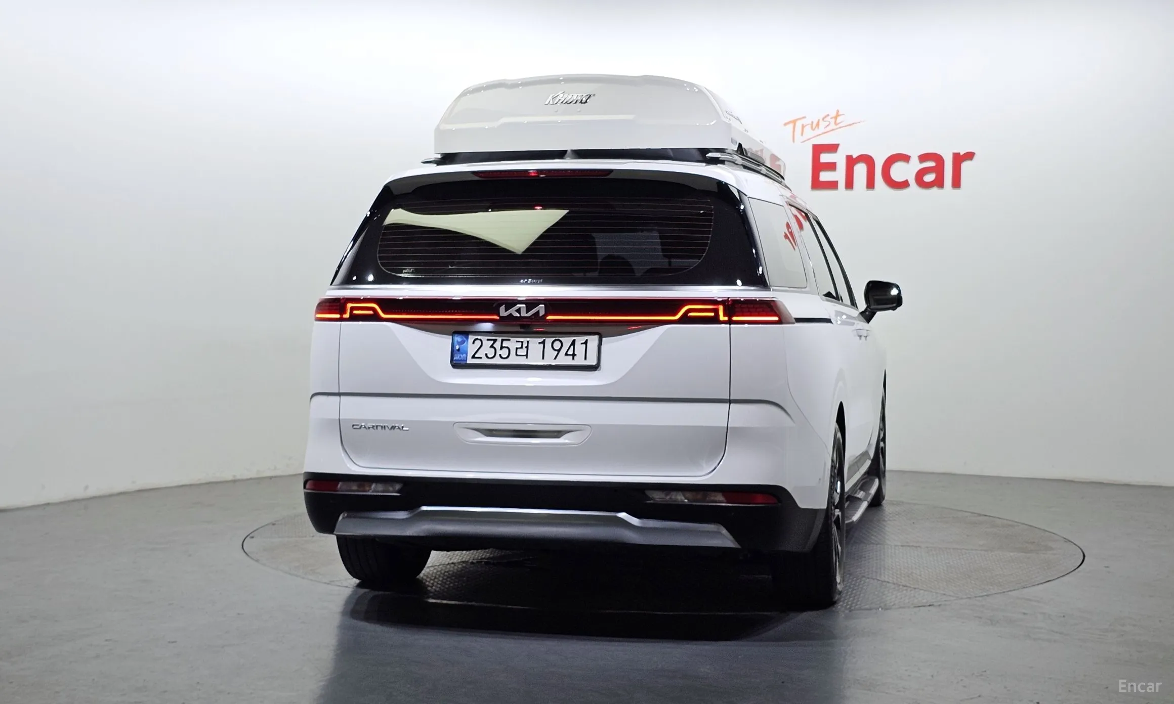 Kia Carnival Gen 4 превью 3