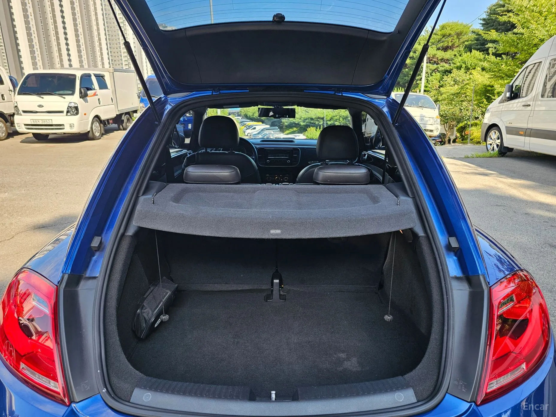 Volkswagen The Beetle превью 4