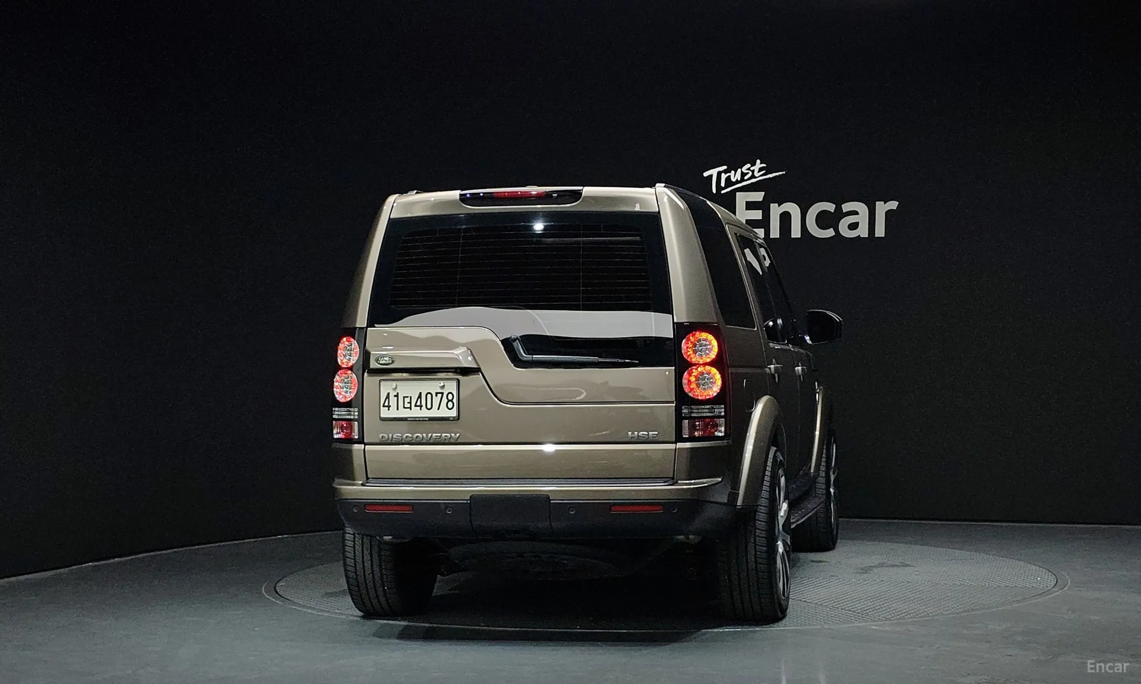 Land Rover Discovery 4 превью 3