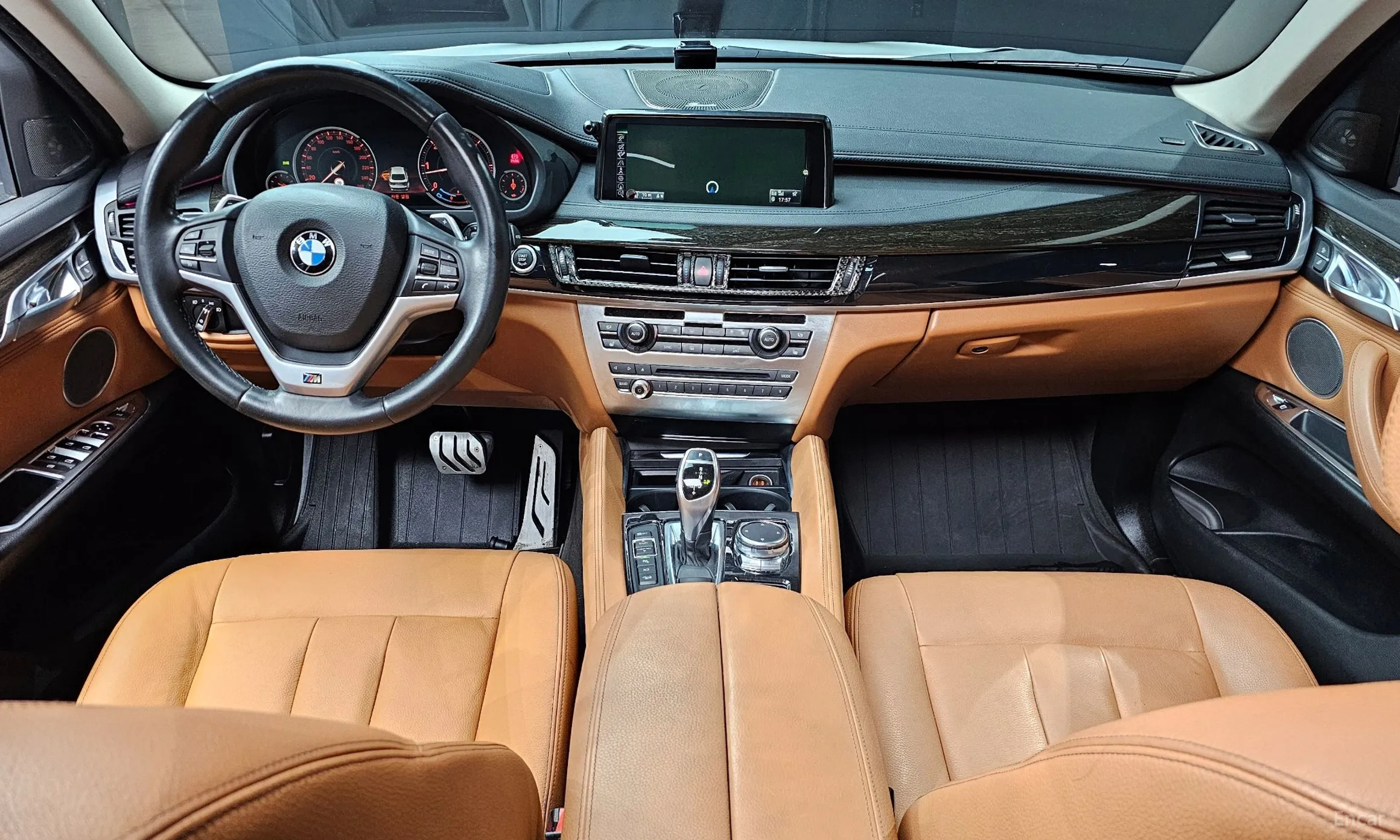 BMW X6 (F16) превью 4