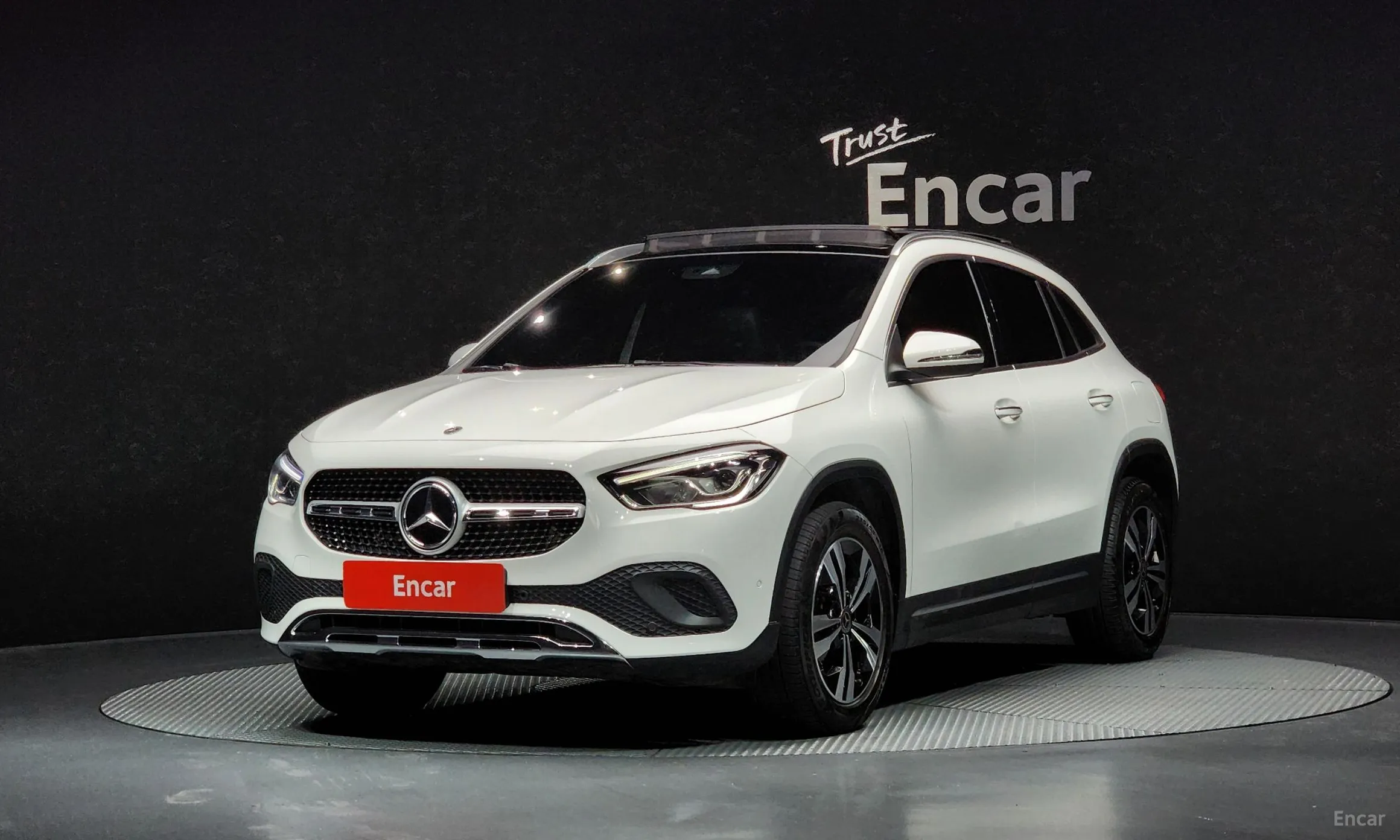 Mercedes Benz GLA-Class H247
