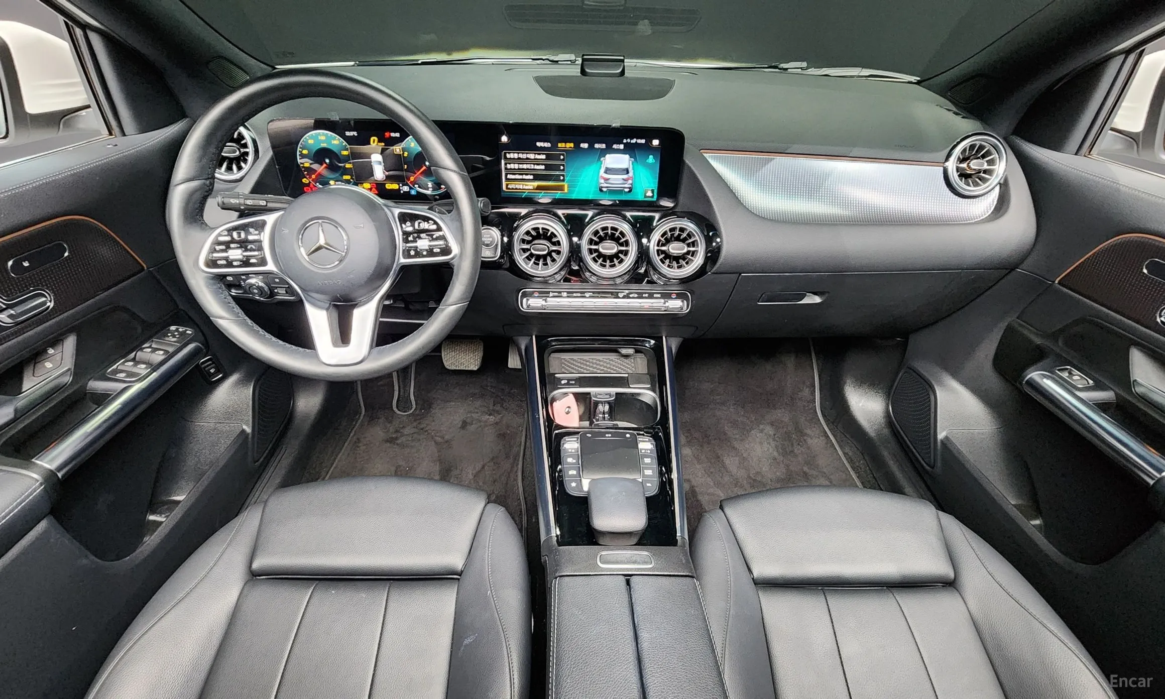 Mercedes Benz GLA-Class H247 превью 4