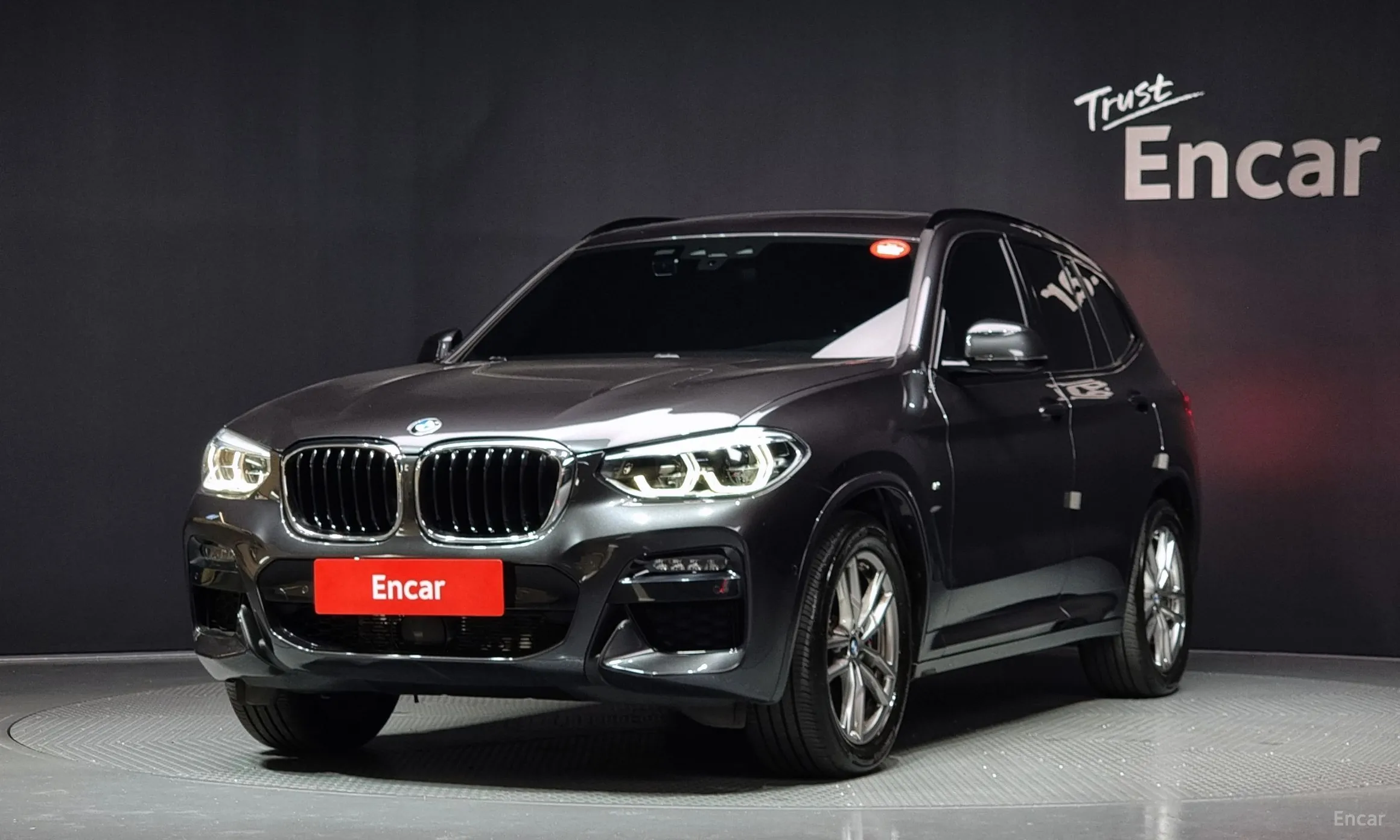 X3 (G01)