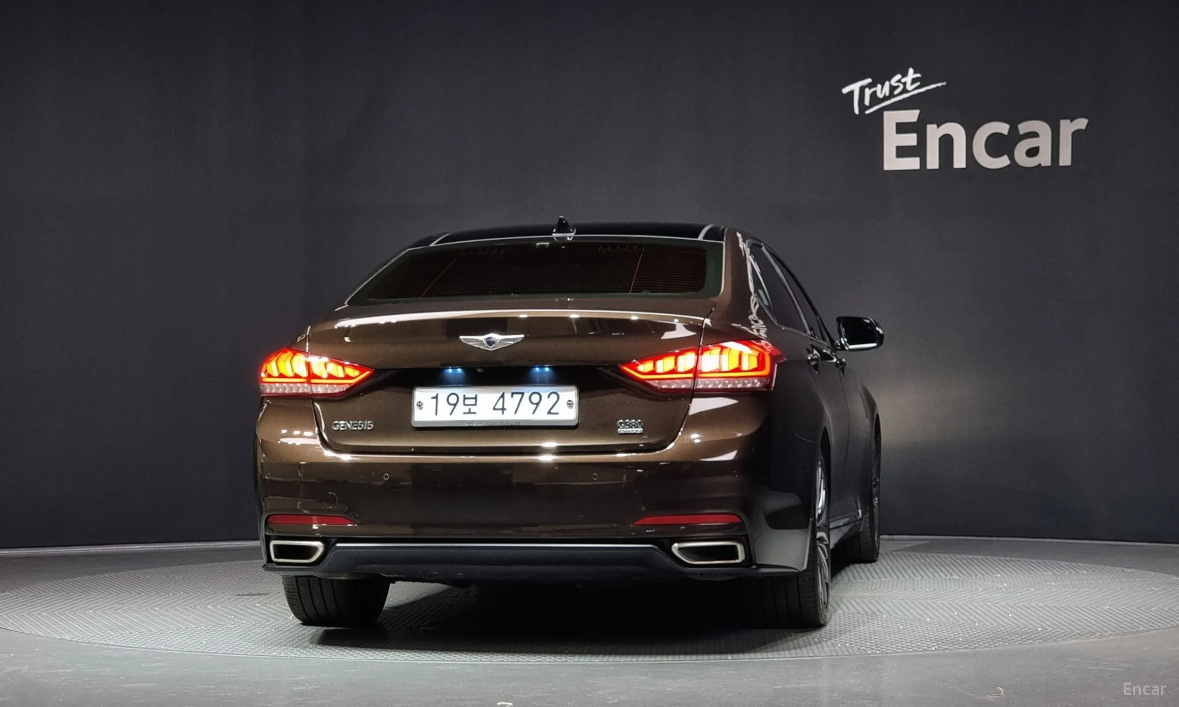 Hyundai Genesis DH превью 3