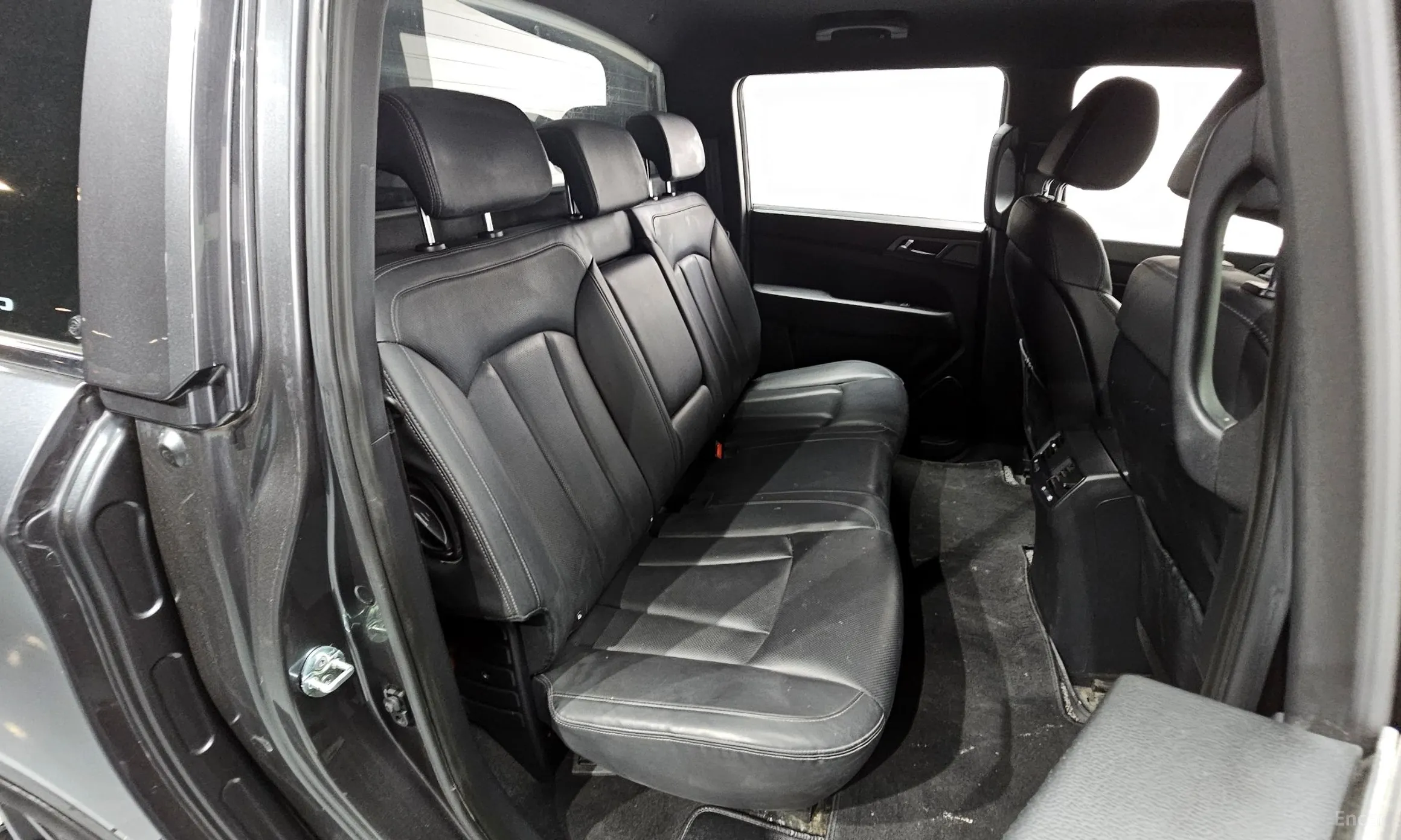 KG Mobility (SsangYong) Rexton Sports превью 12