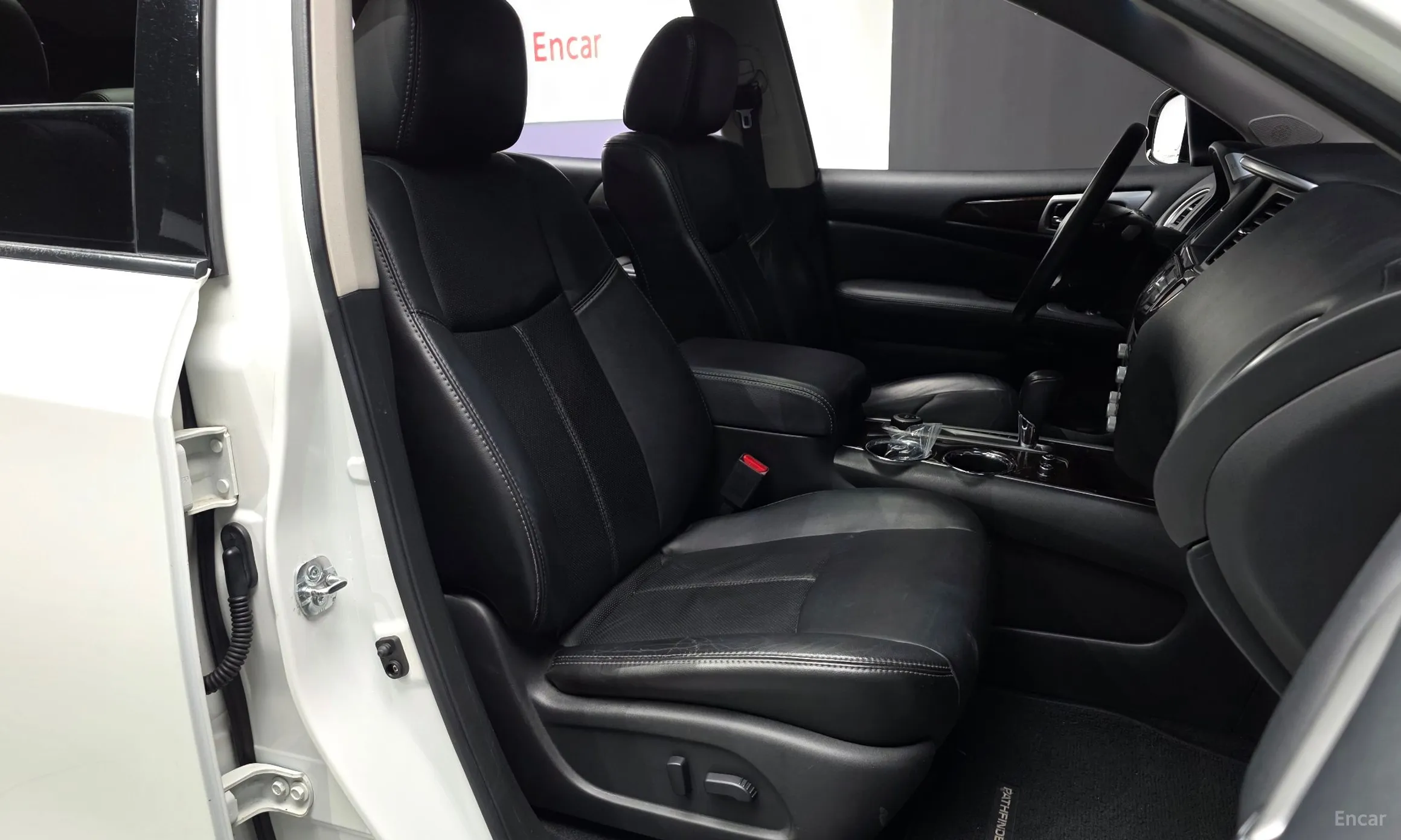 Nissan Pathfinder Gen 4 превью 9