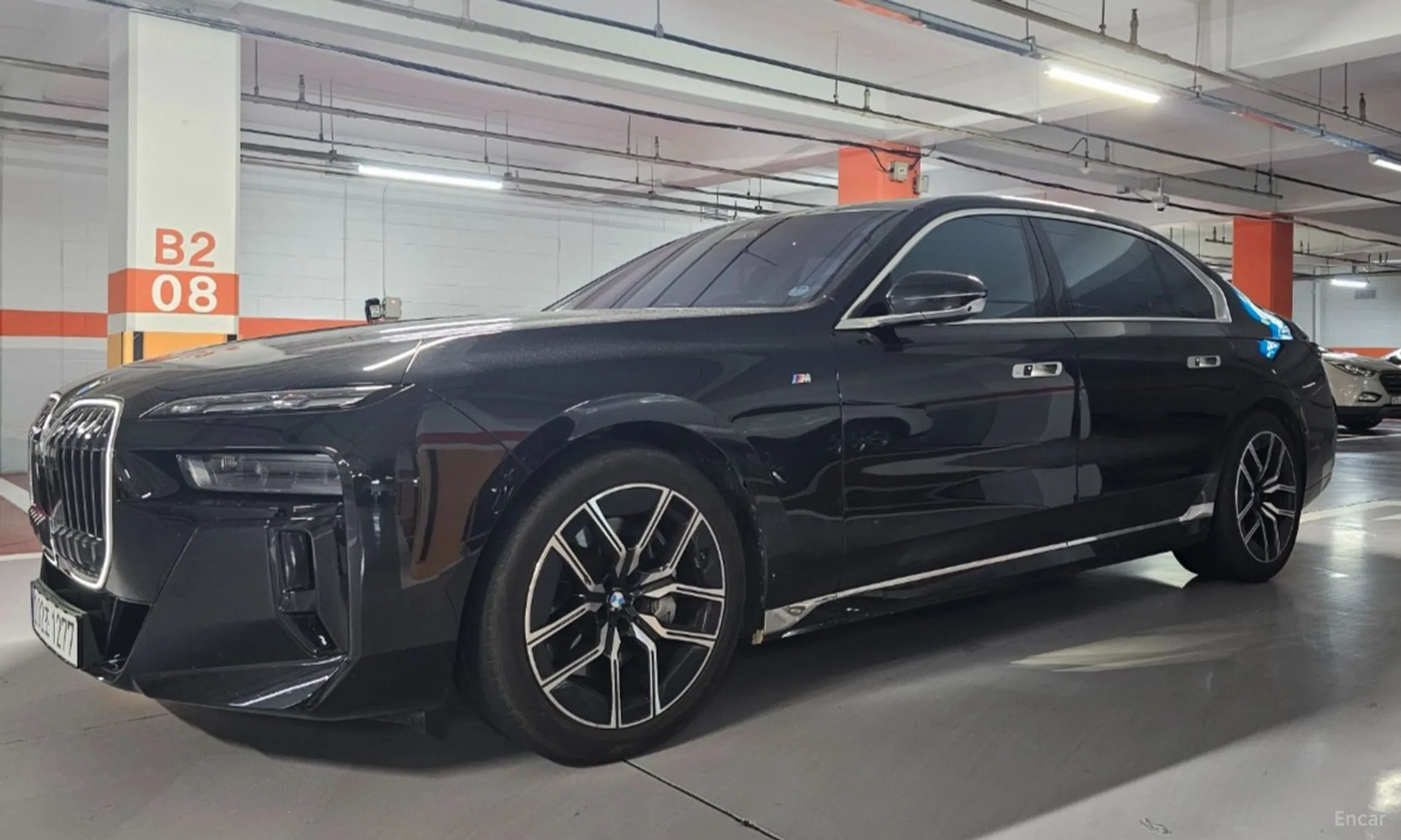 BMW 7 Series (G70) превью 2