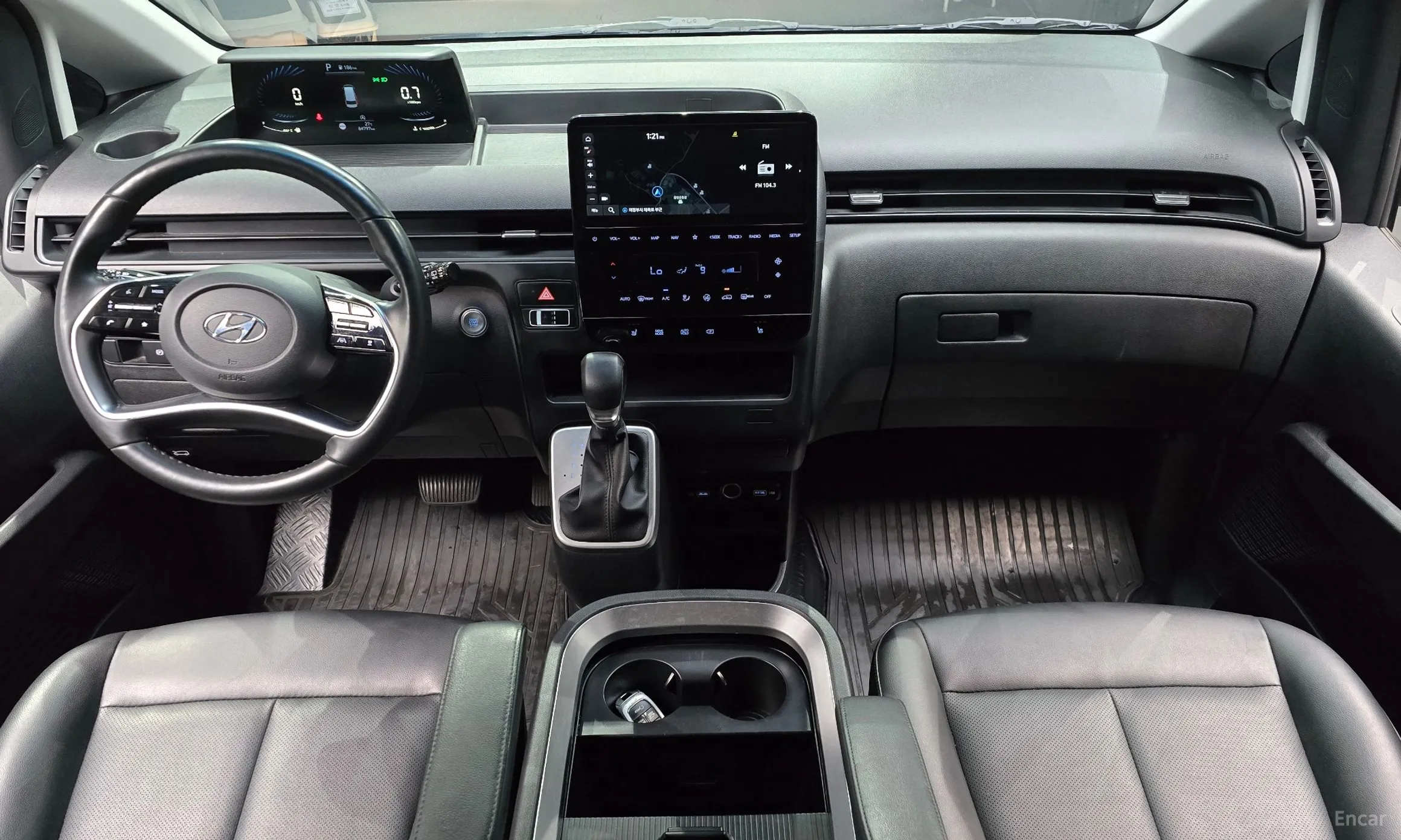 Hyundai Staria превью 4
