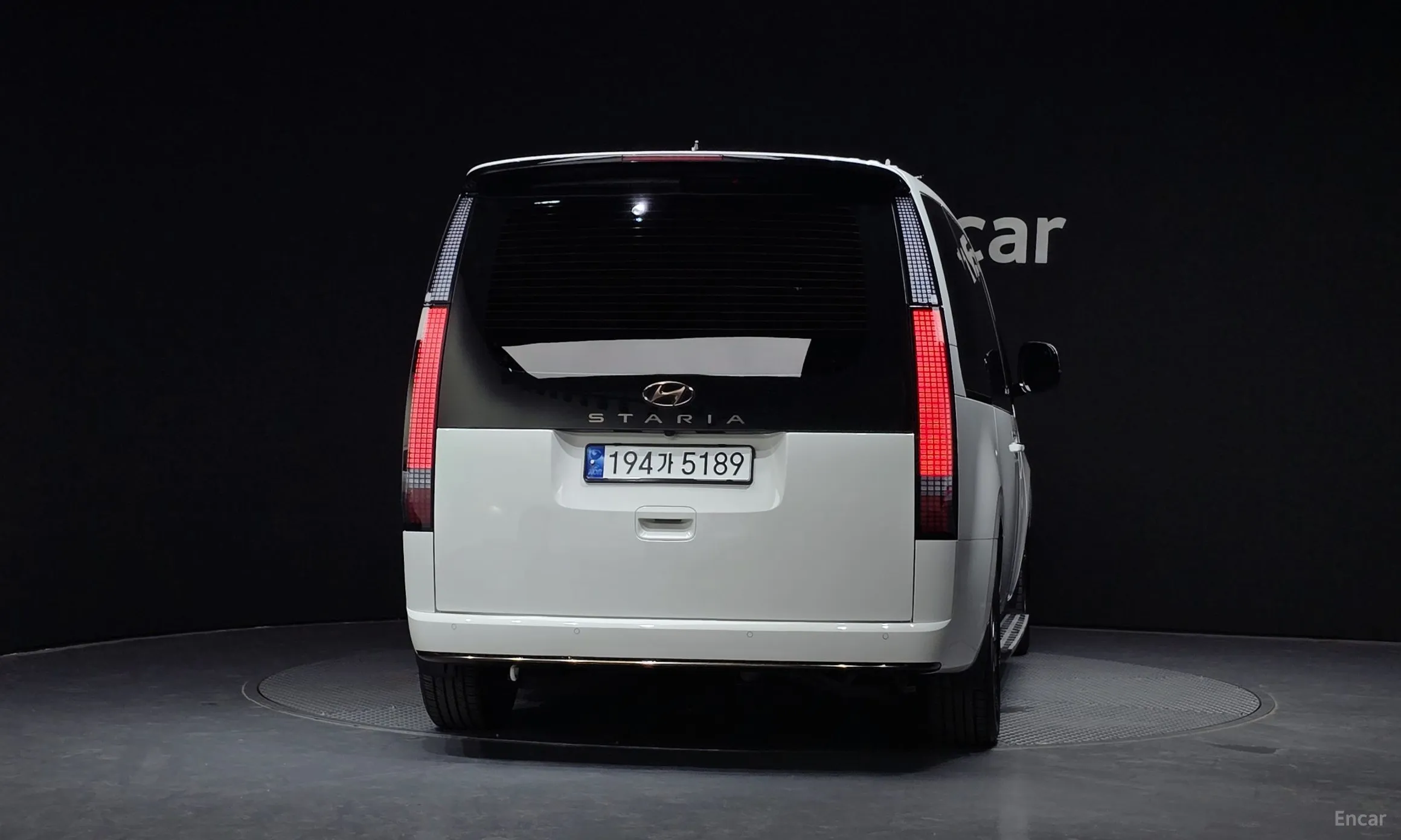 Hyundai Staria превью 3