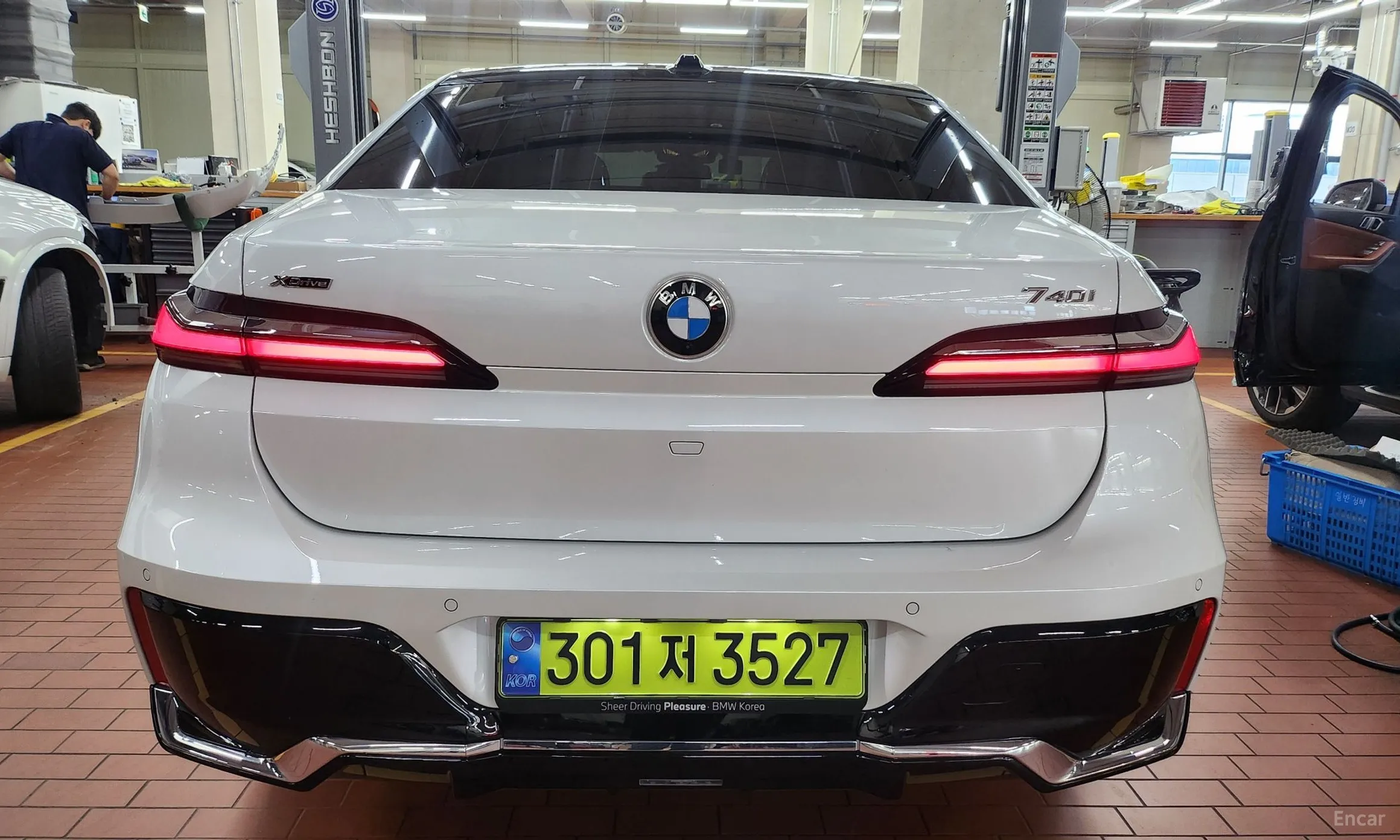 BMW 7 Series (G70) превью 2