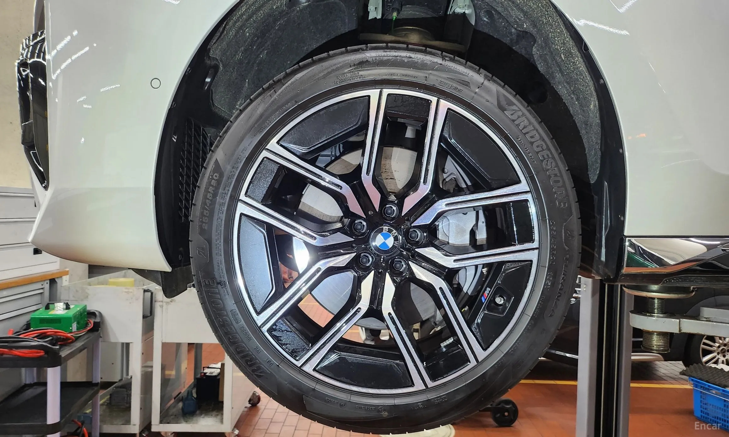 BMW 7 Series (G70) превью 3