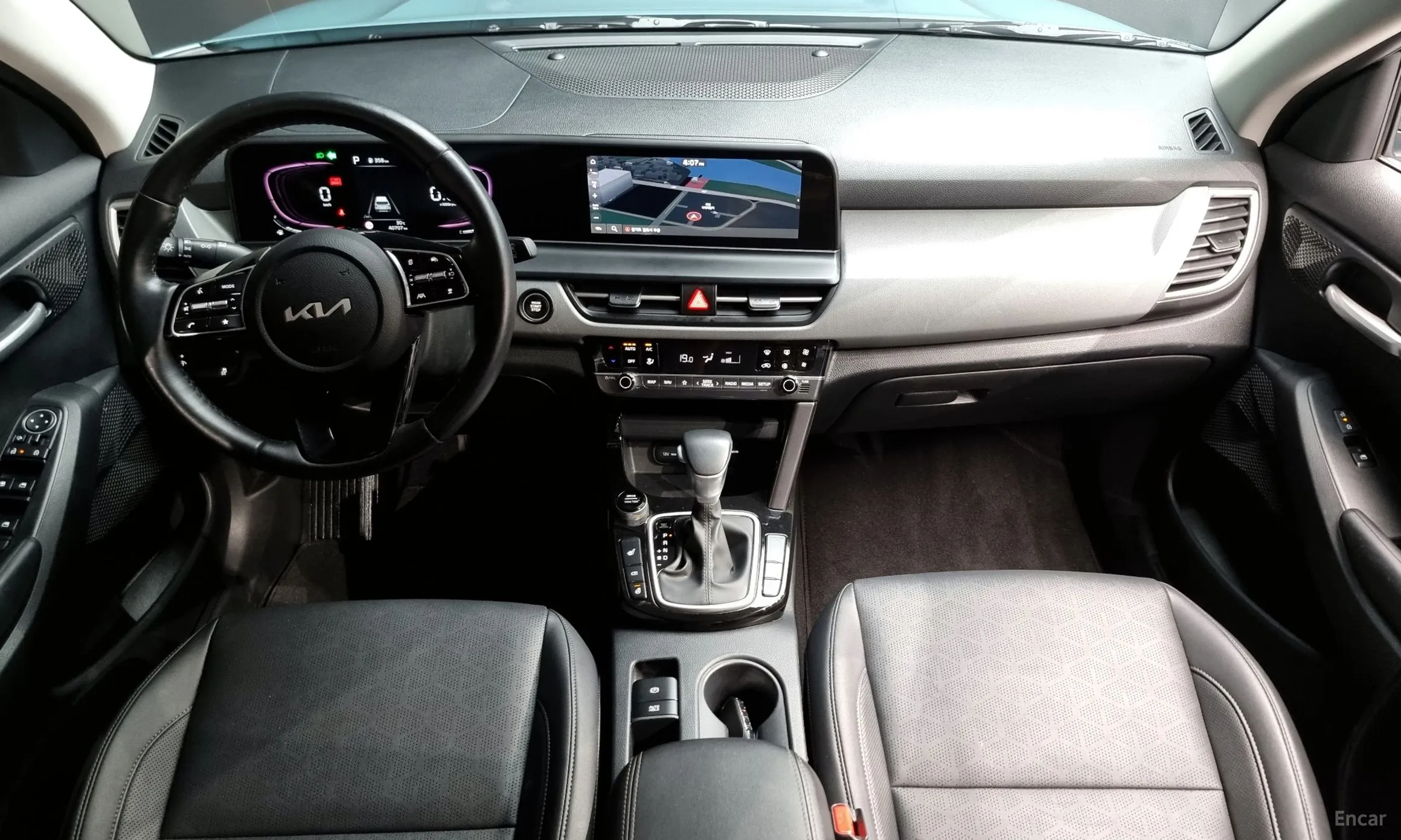 Kia Seltos превью 4