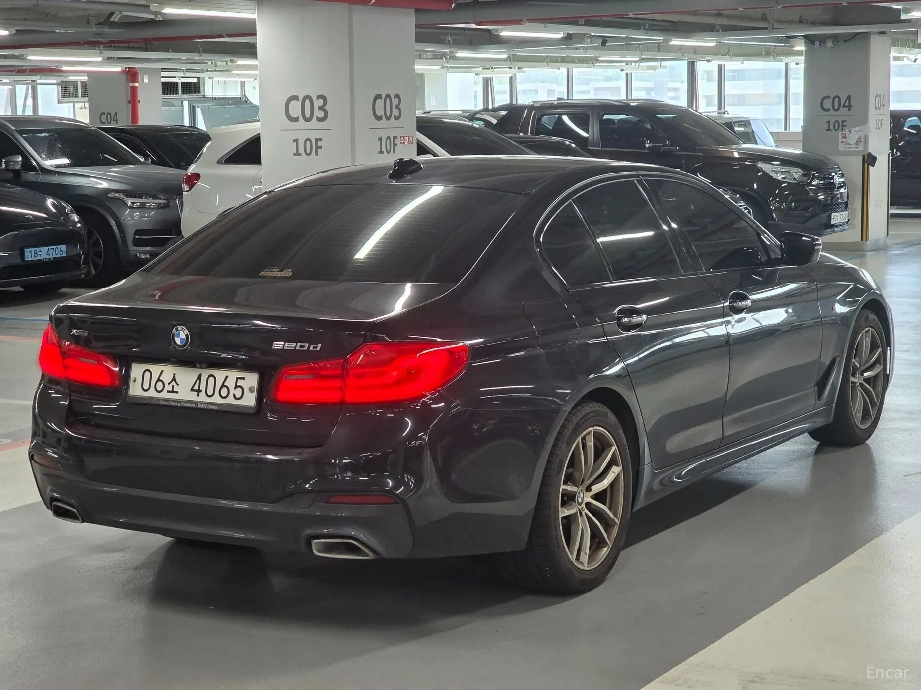 BMW 5 Series (G30) превью 3