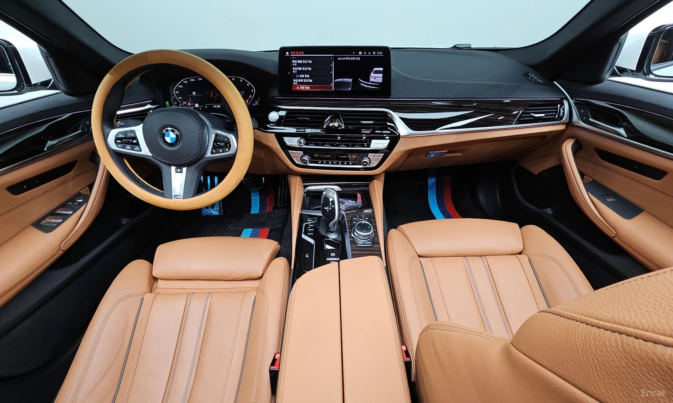 BMW 5 Series (G30) превью 4