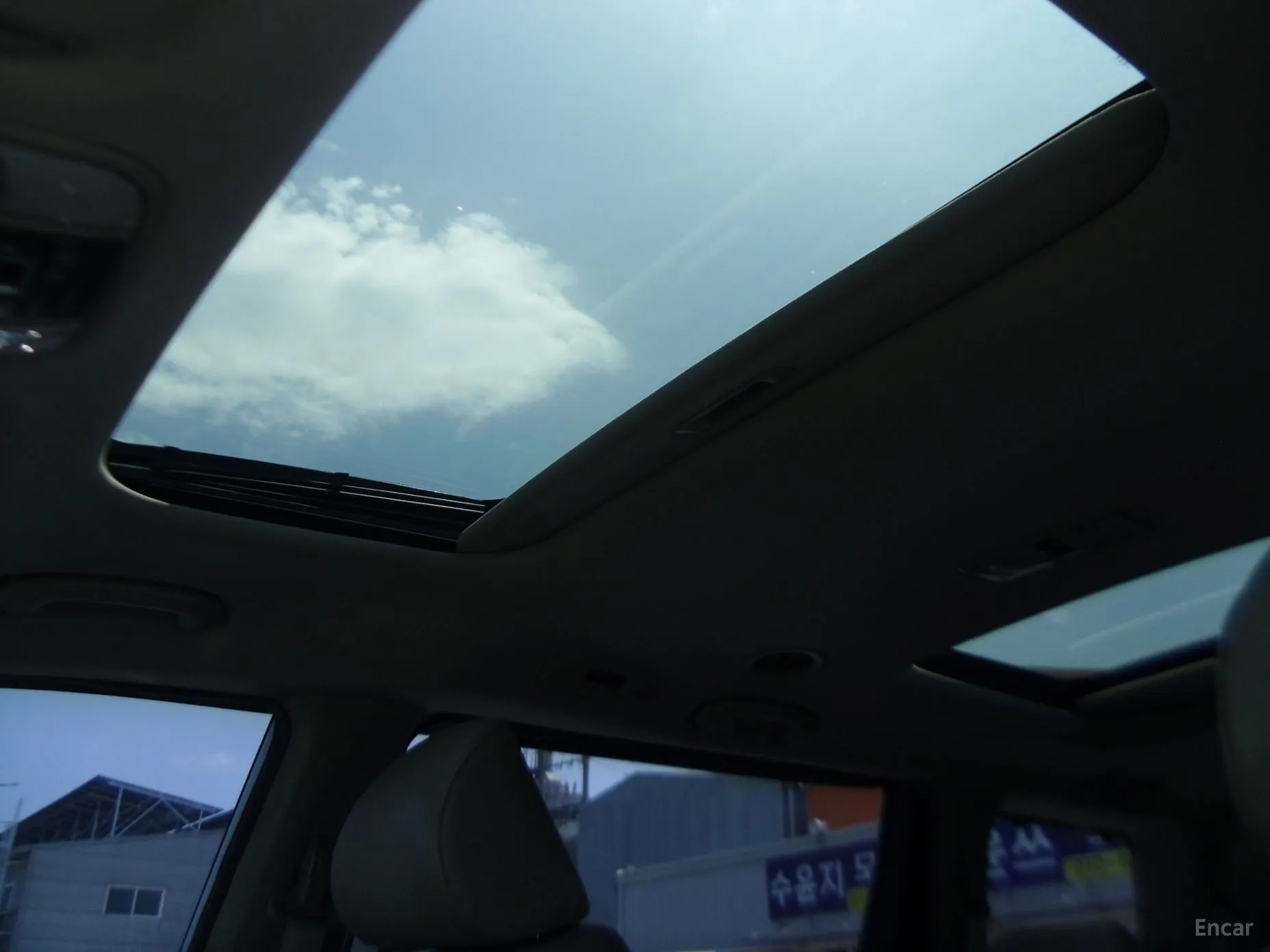 Kia Carnival превью 10