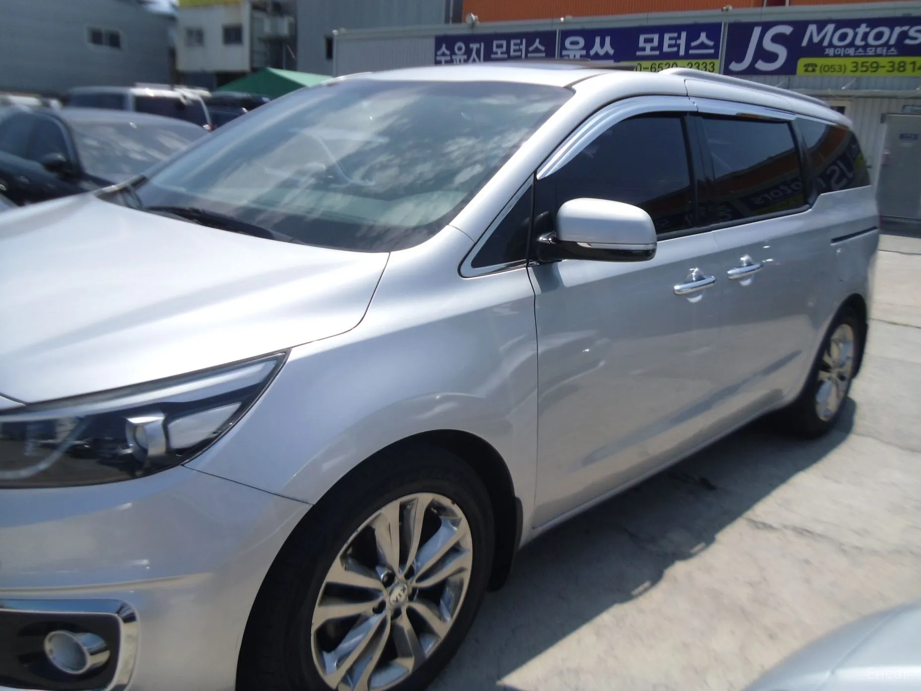 Kia Carnival превью 2