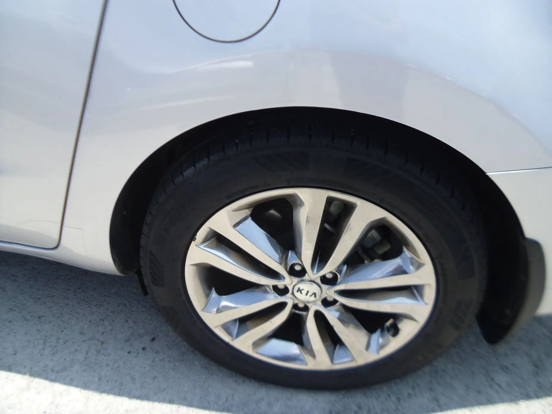Kia Carnival превью 19