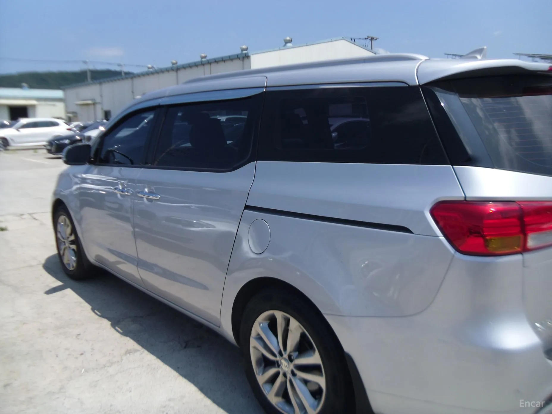 Kia Carnival превью 3