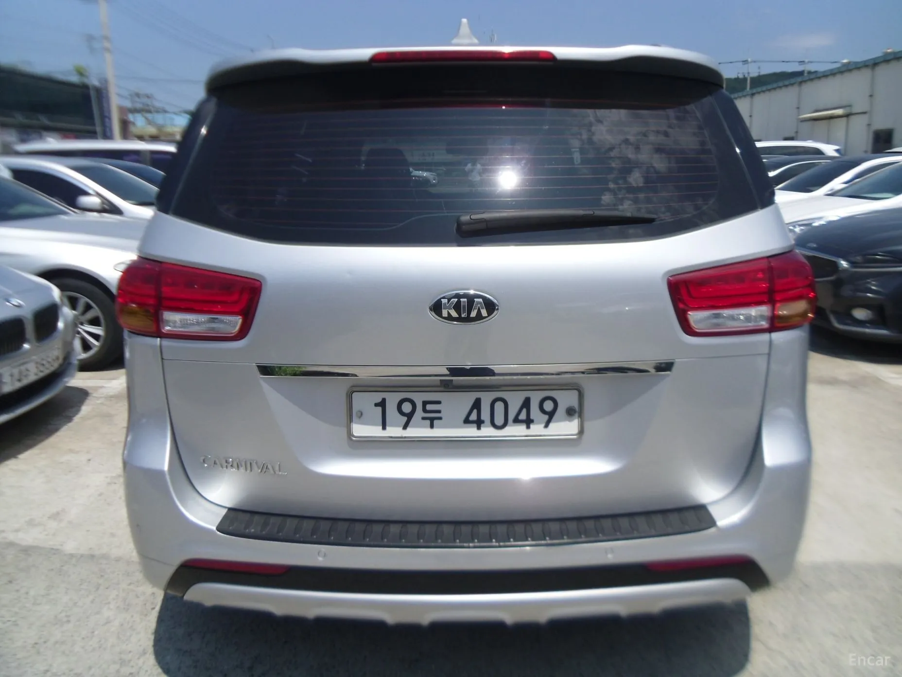 Kia Carnival превью 4