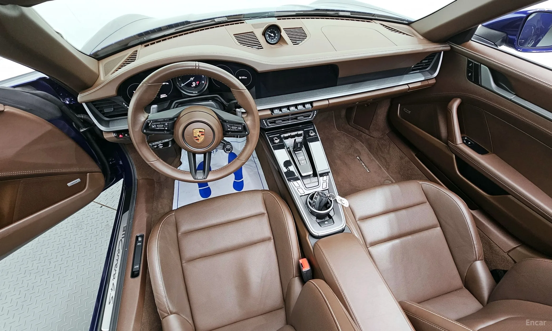 Porsche 911 (992) превью 4