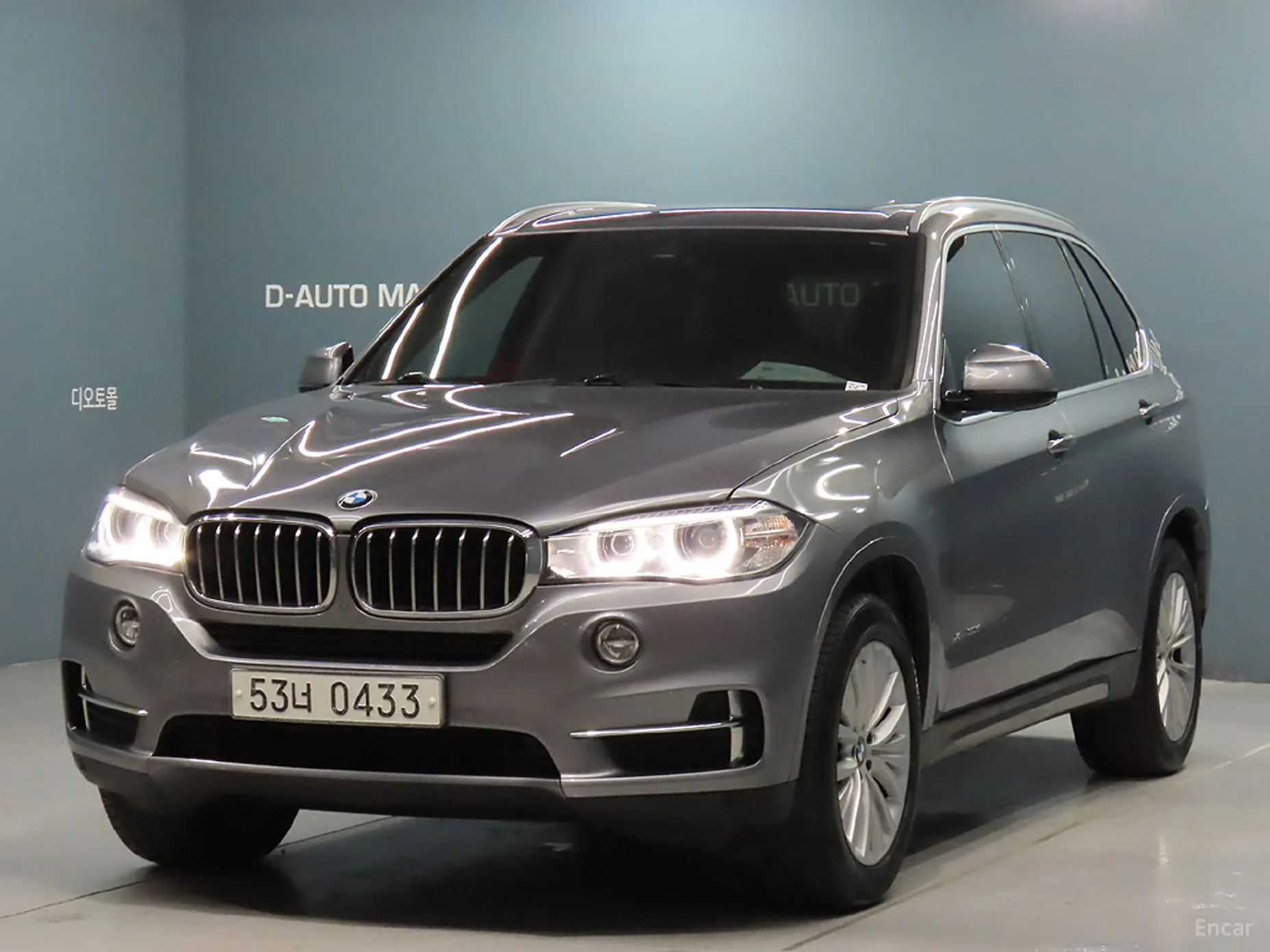 X5 (F15)