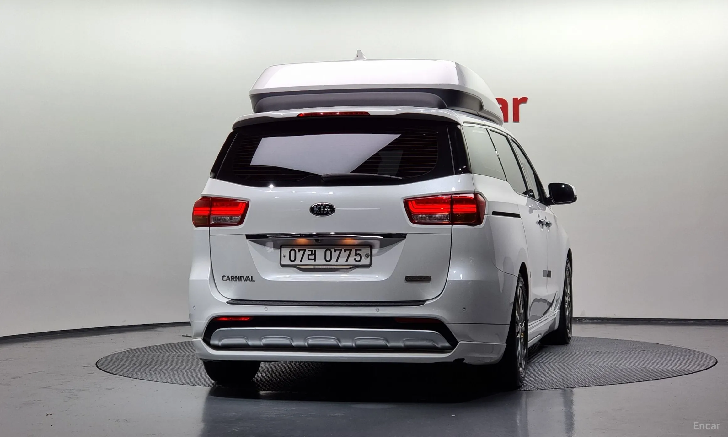 Kia Carnival превью 3