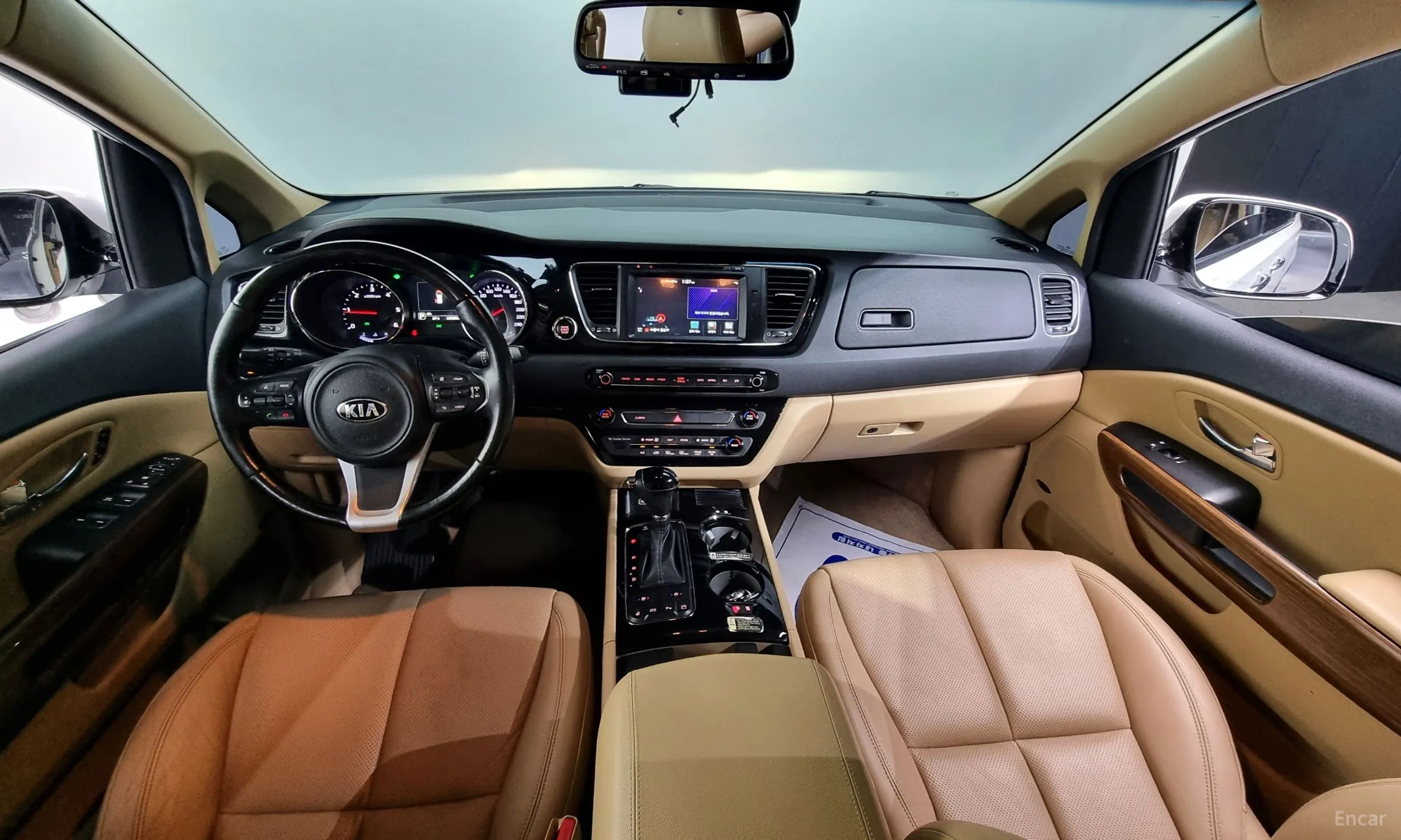 Kia Carnival превью 4