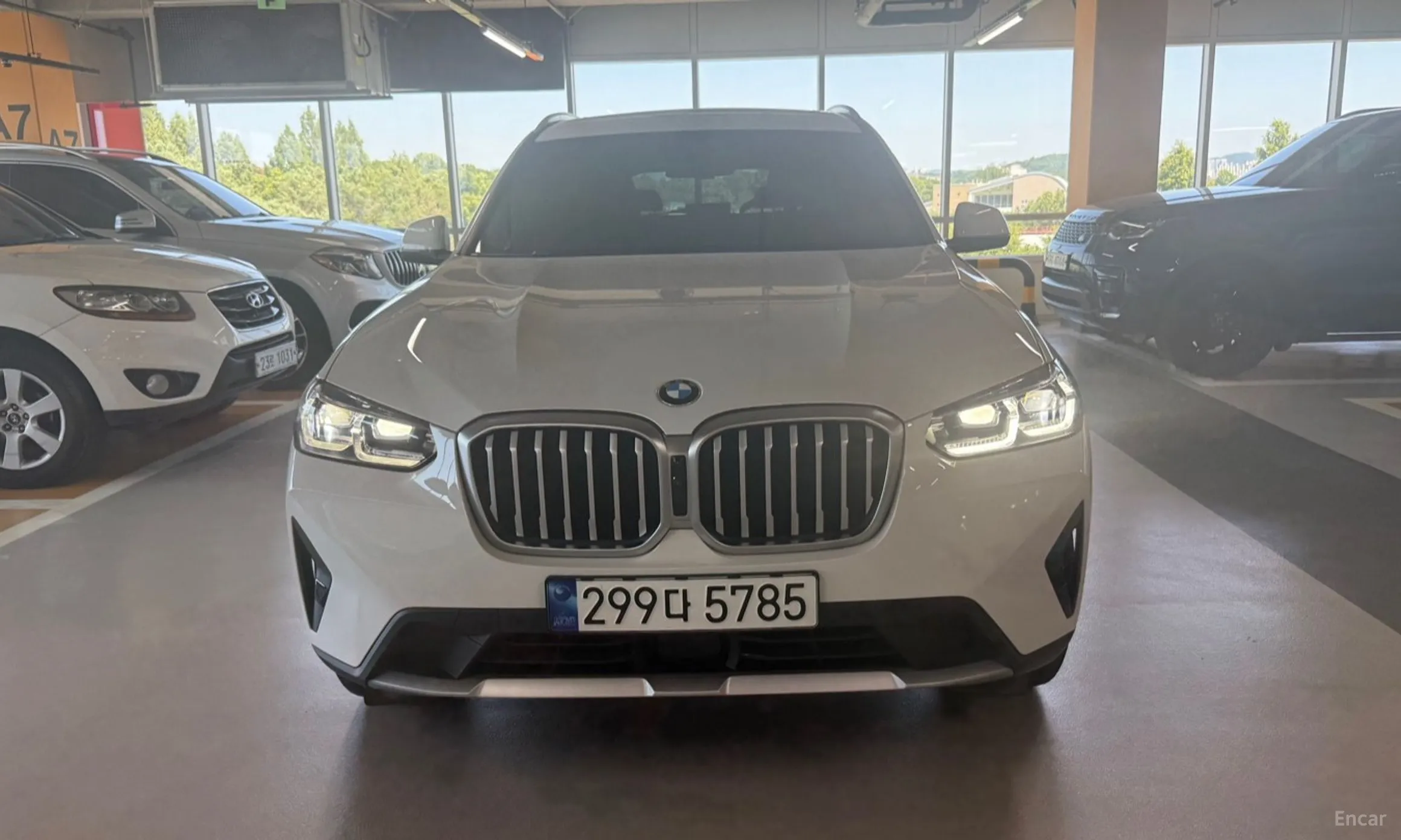 X3 (G01)