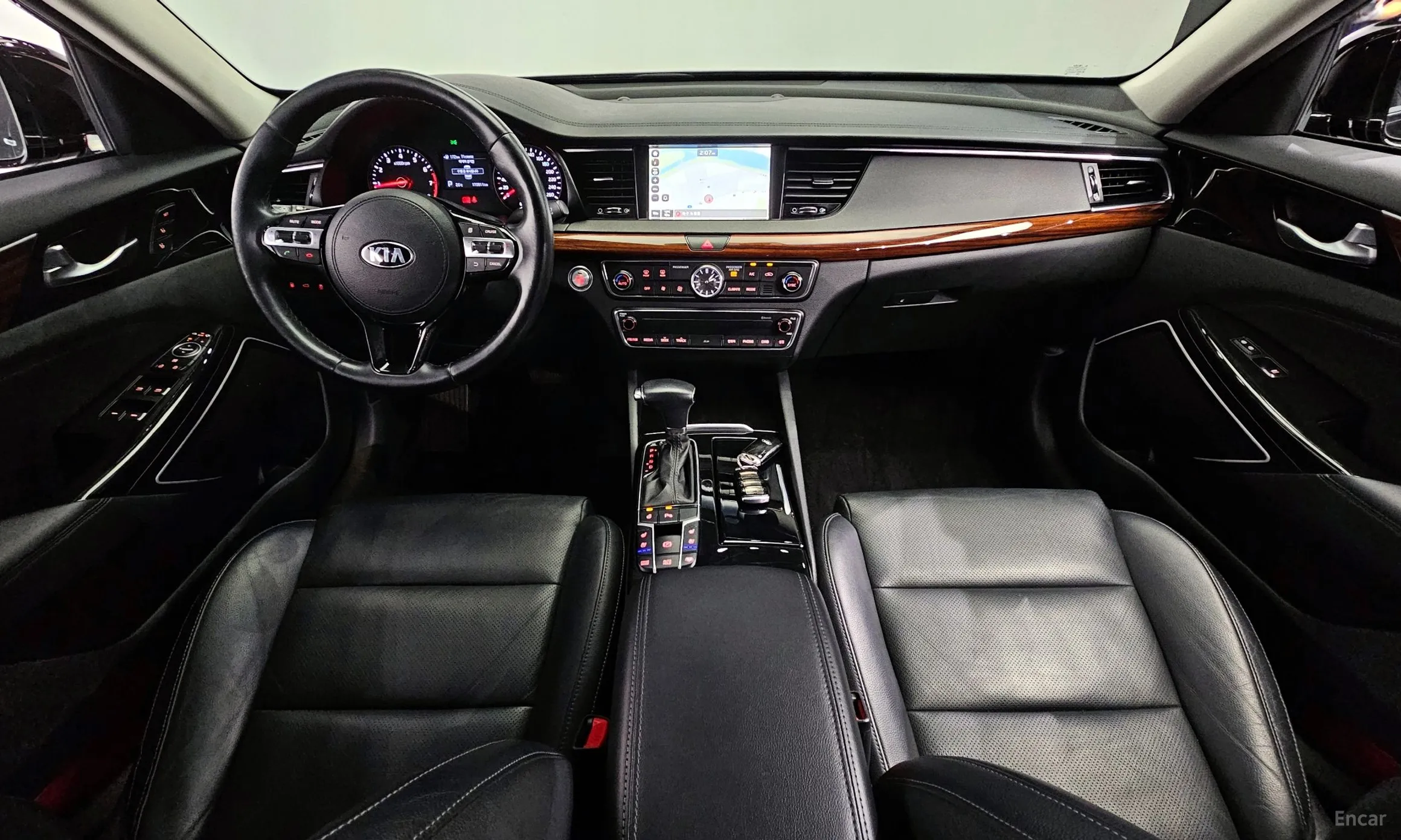 Kia K7 превью 4