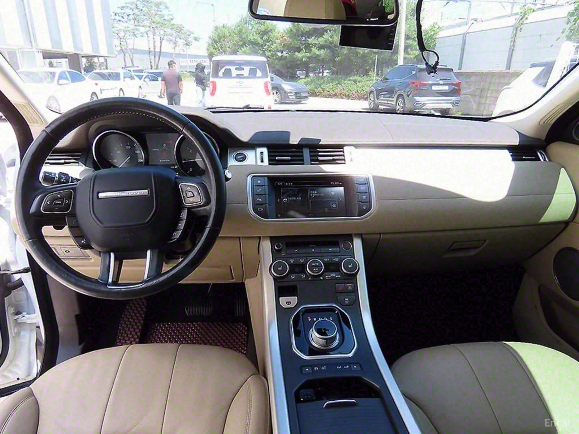 Land Rover Range Rover Evoque превью 4