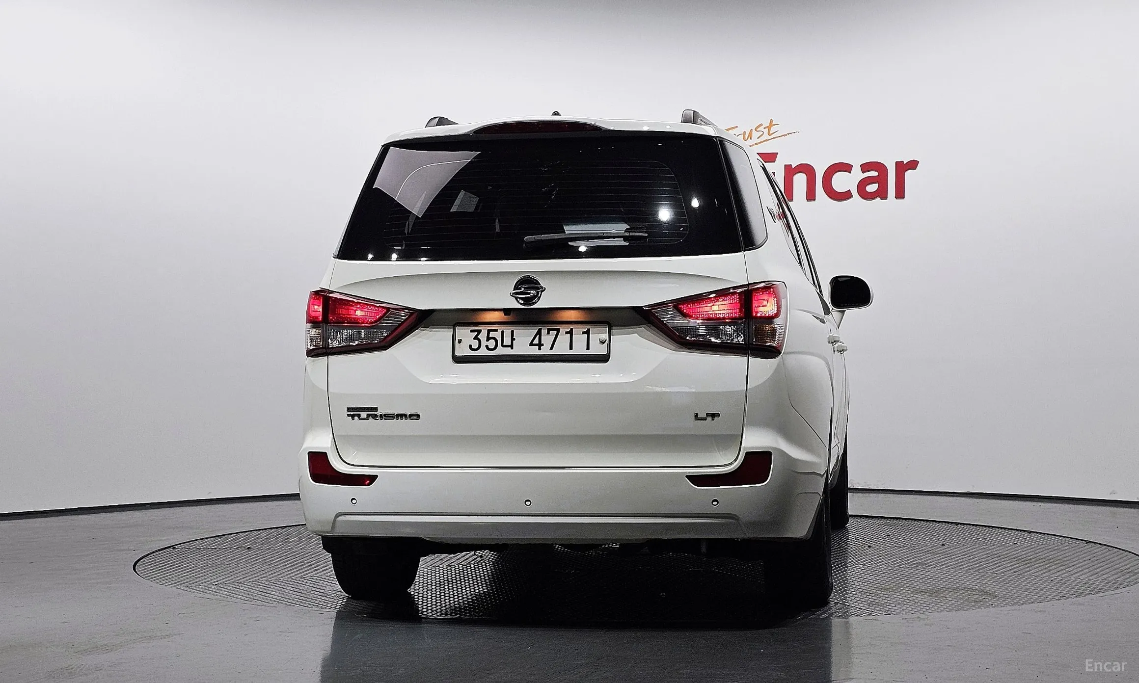 KG Mobility (SsangYong) Korando Turismo превью 3