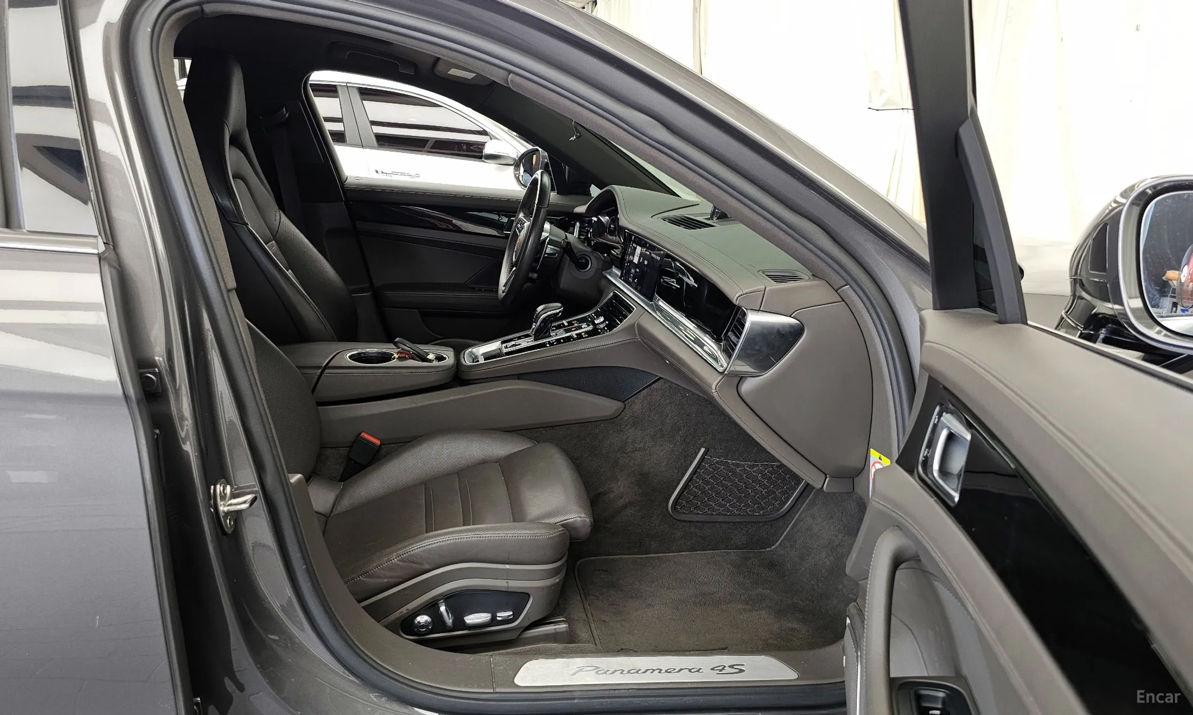Porsche Panamera (971) превью 4