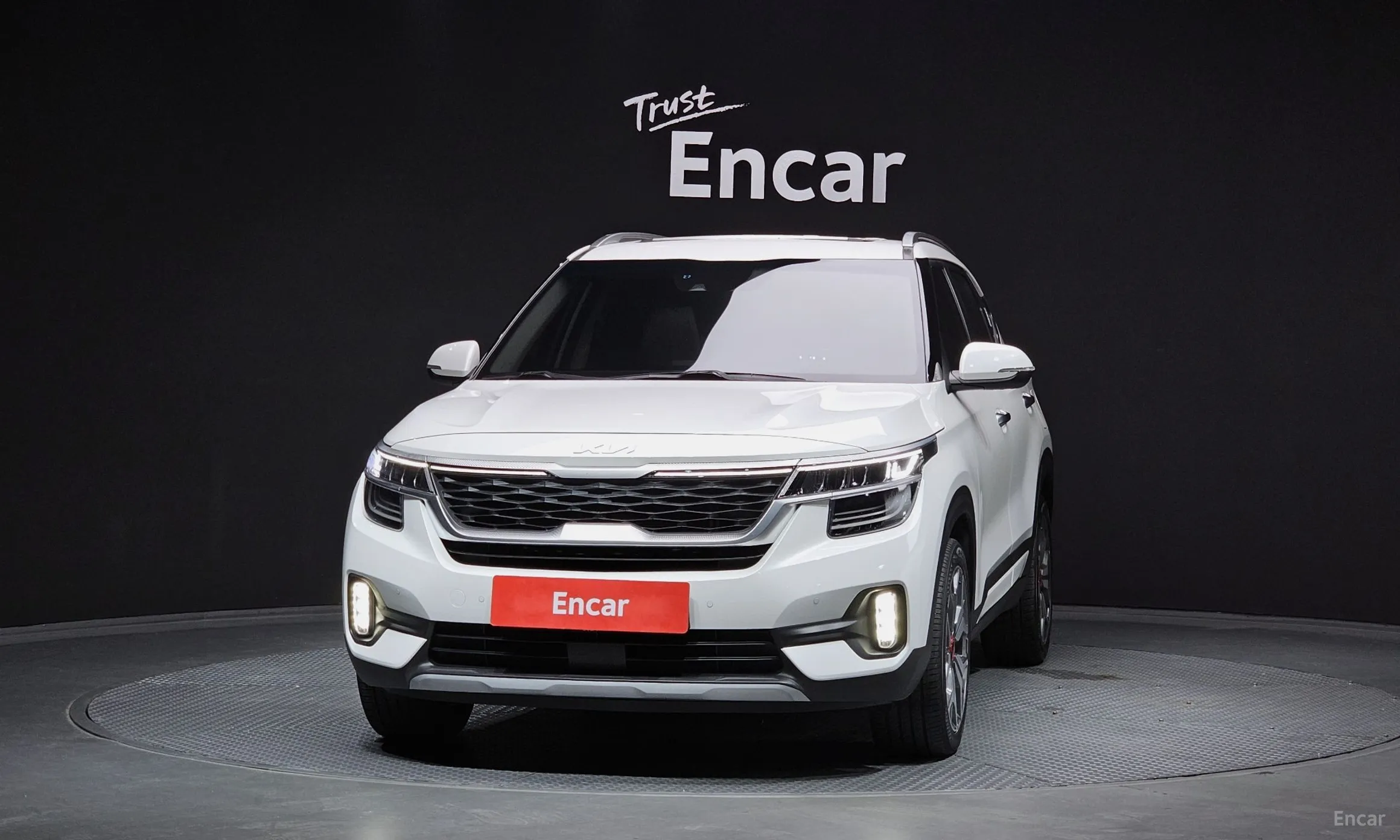 Kia Seltos превью 2
