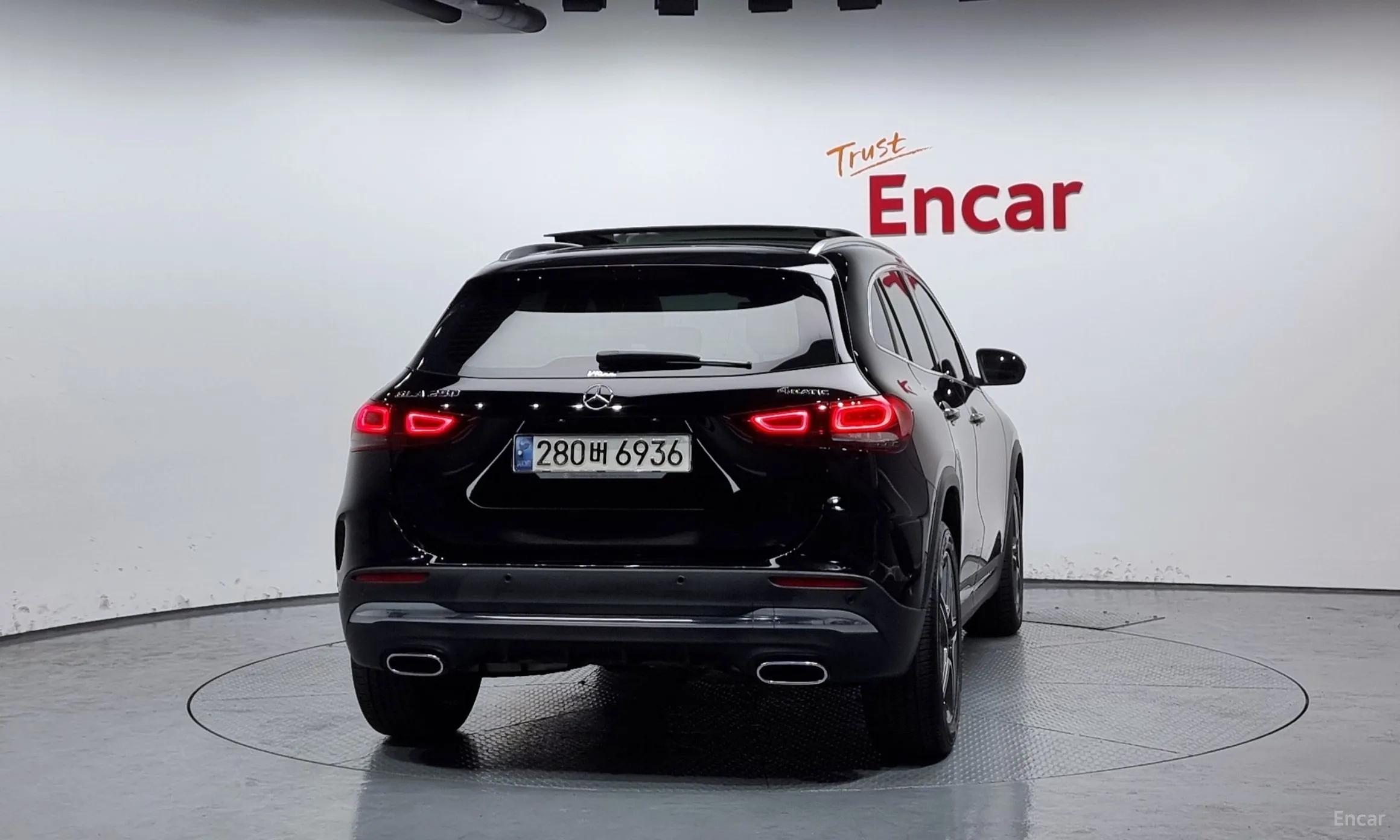 Mercedes Benz GLA-Class H247 превью 3