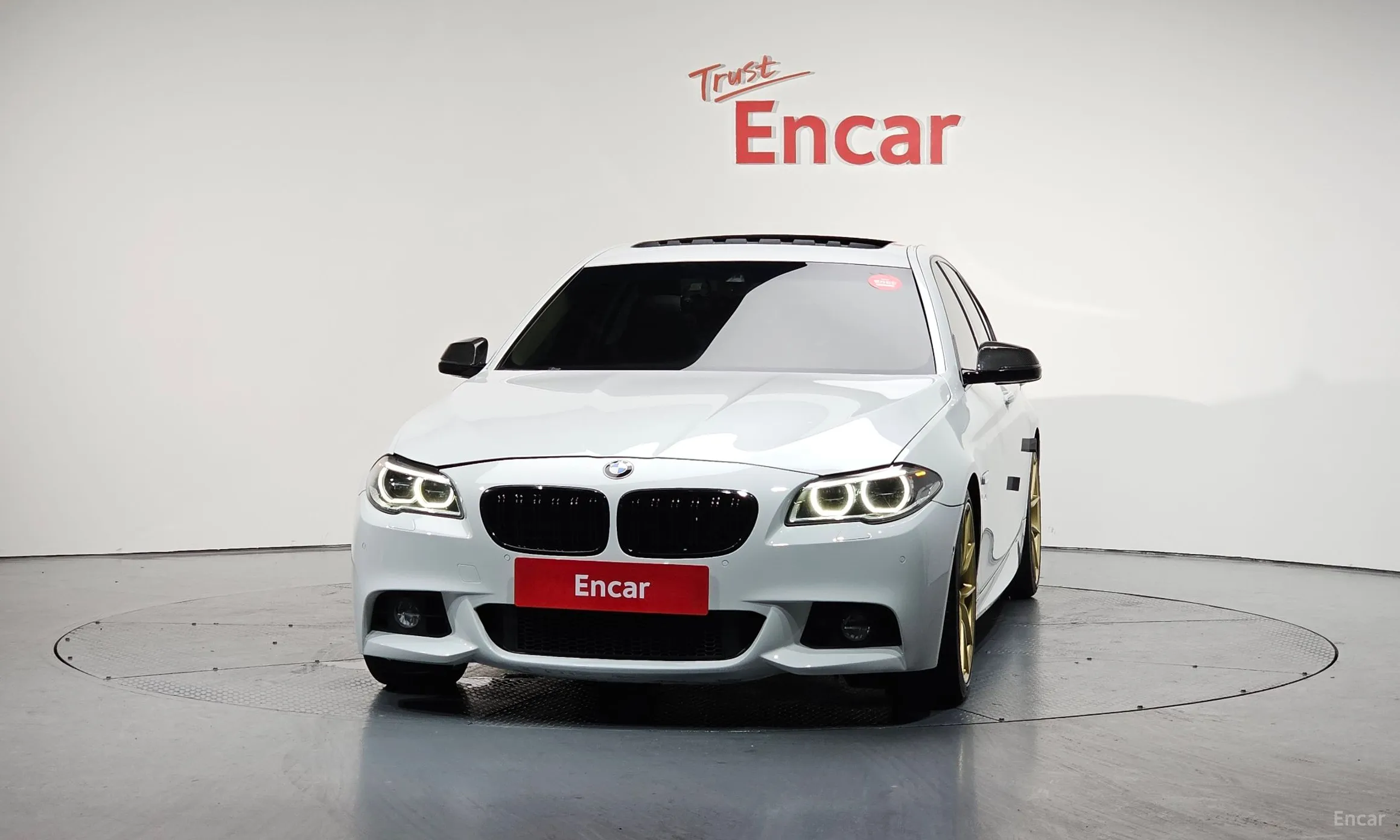 BMW 5 Series (F10) превью 2