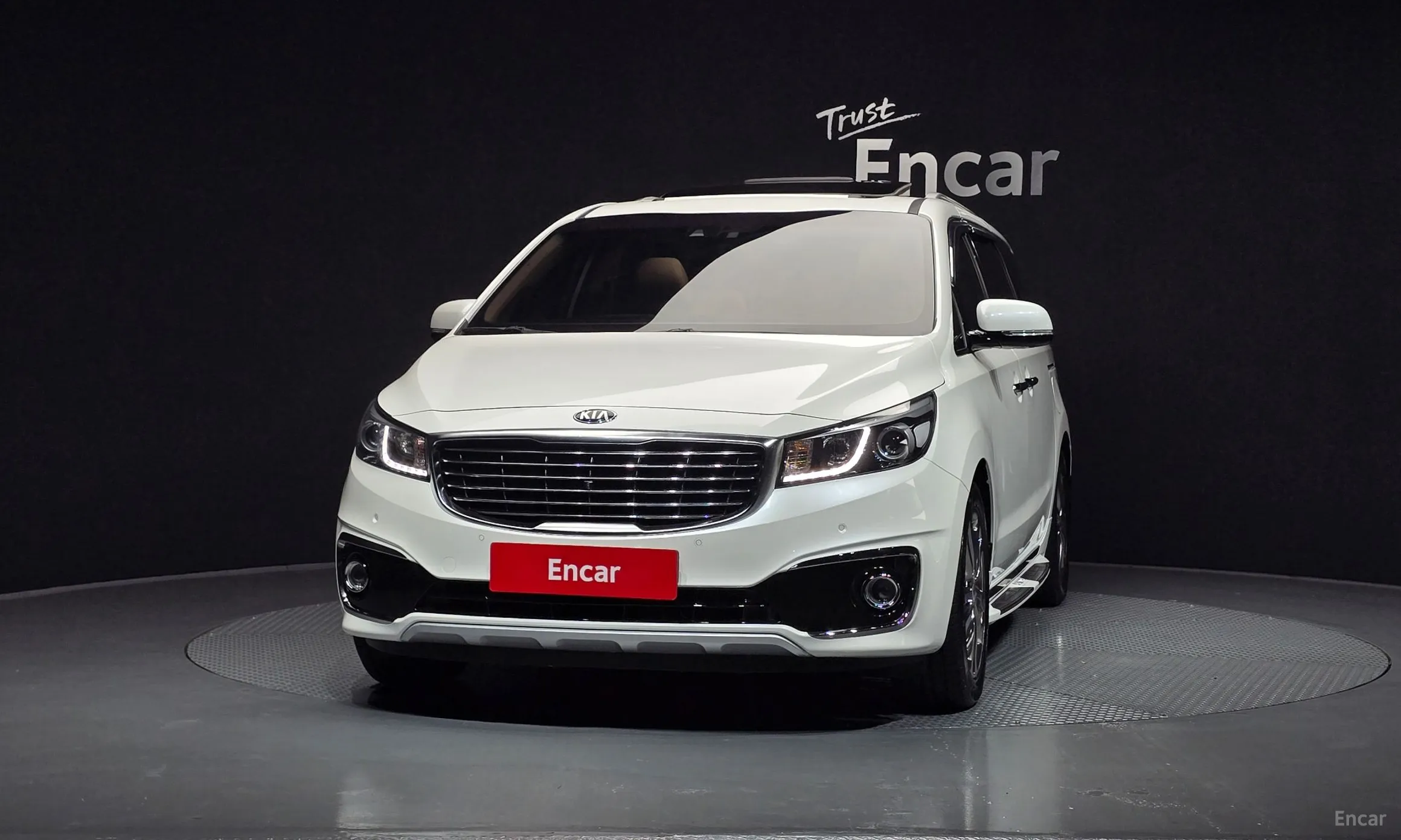 Kia Carnival превью 2