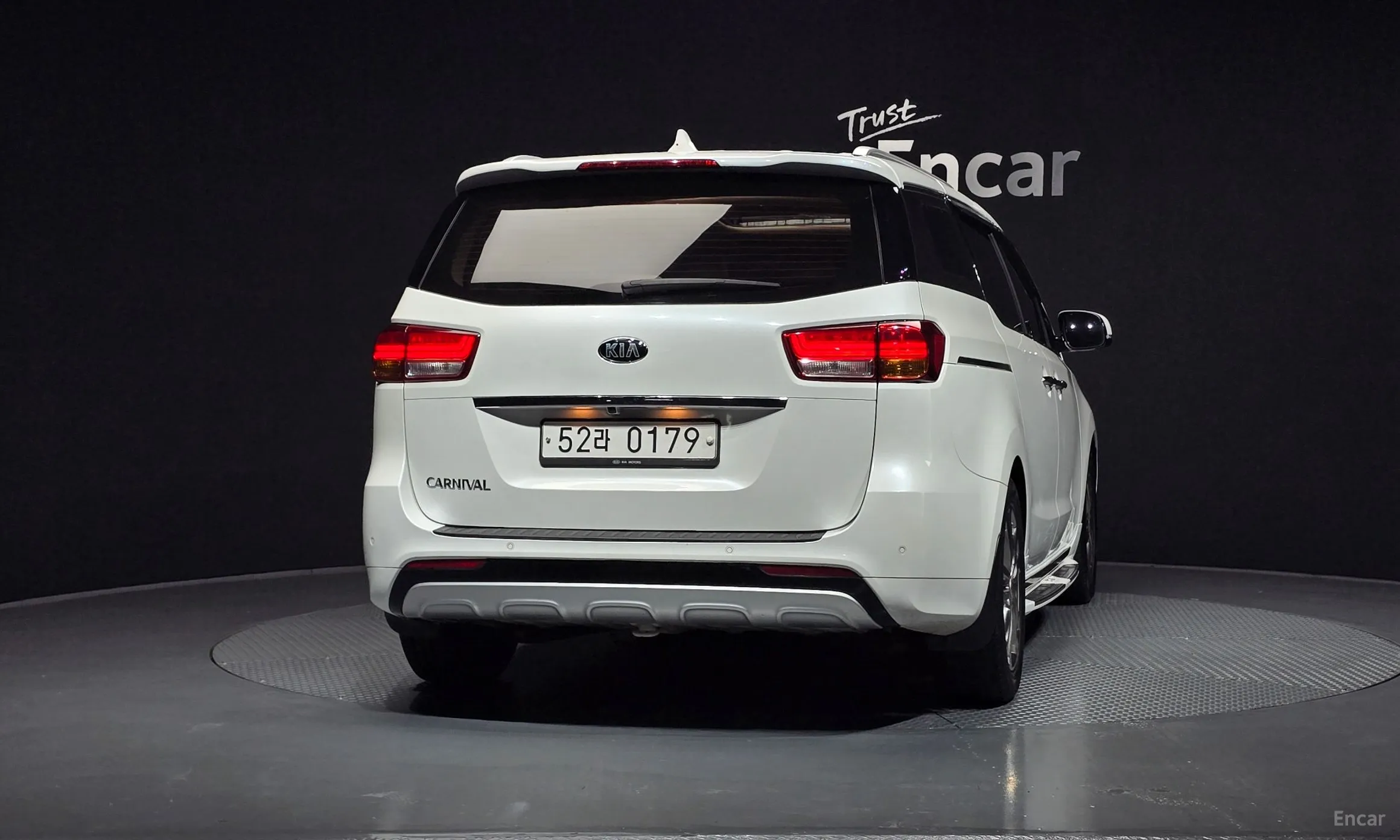 Kia Carnival превью 3