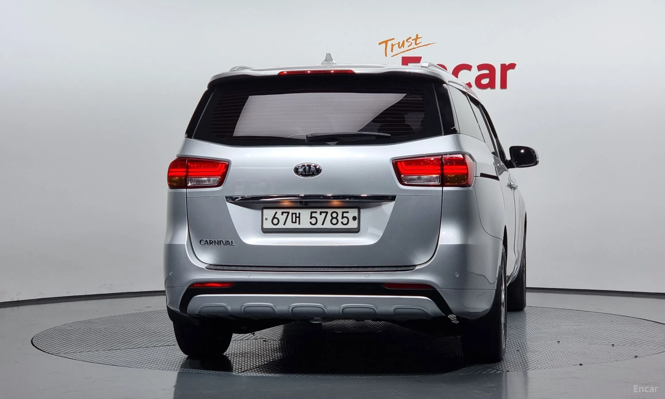 Kia Carnival превью 3